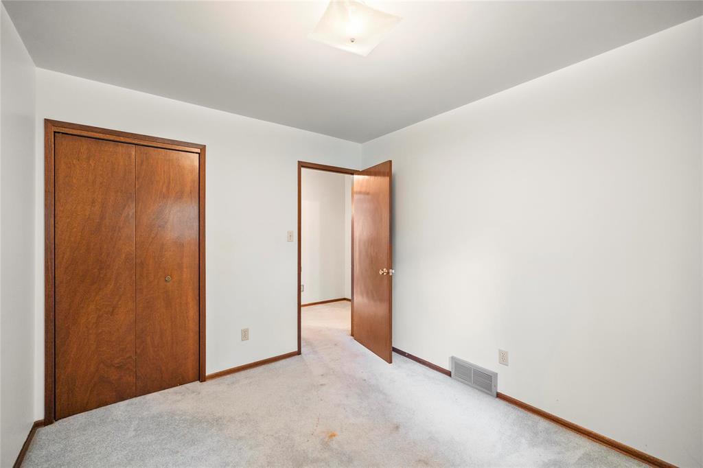 511 Penner Street, Steinbach, Manitoba  R5G 0G7 - Photo 11 - 202525869