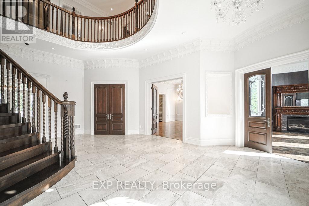 68 Davidson Drive, Vaughan, Ontario  L4L 1M3 - Photo 11 - N12425728