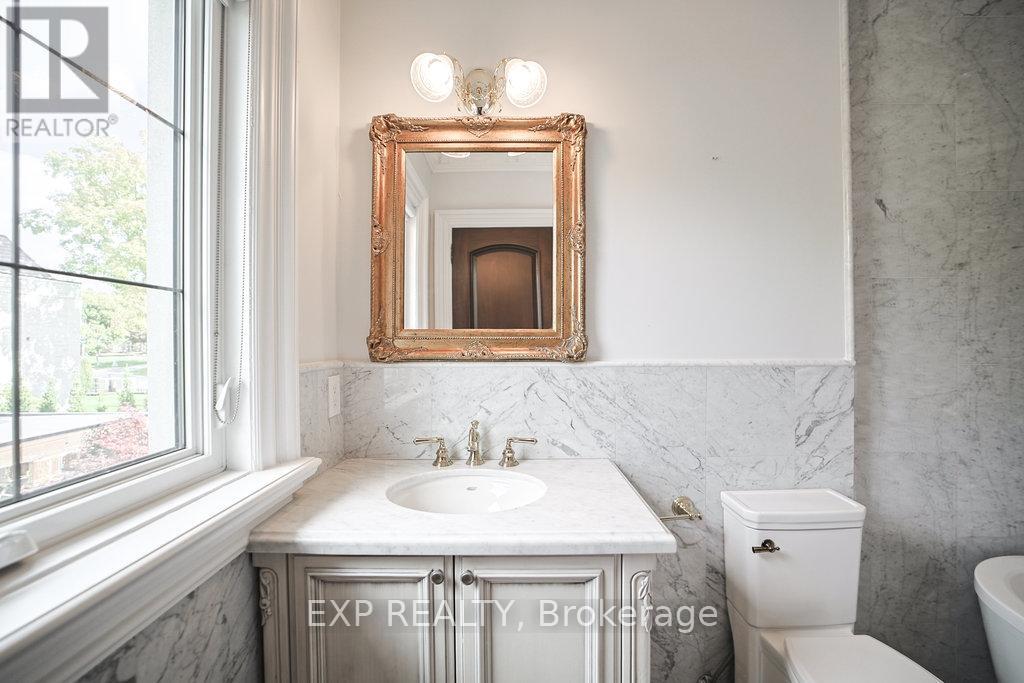68 Davidson Drive, Vaughan, Ontario  L4L 1M3 - Photo 26 - N12425728