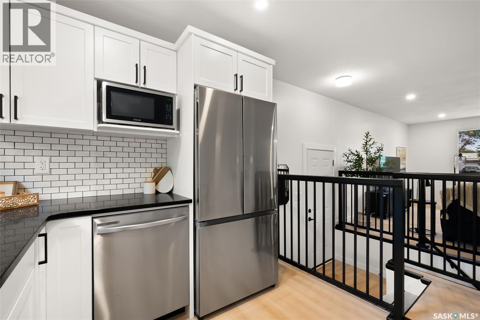 19 Elmview Road, Regina, Saskatchewan  S4R 0B1 - Photo 11 - SK020223