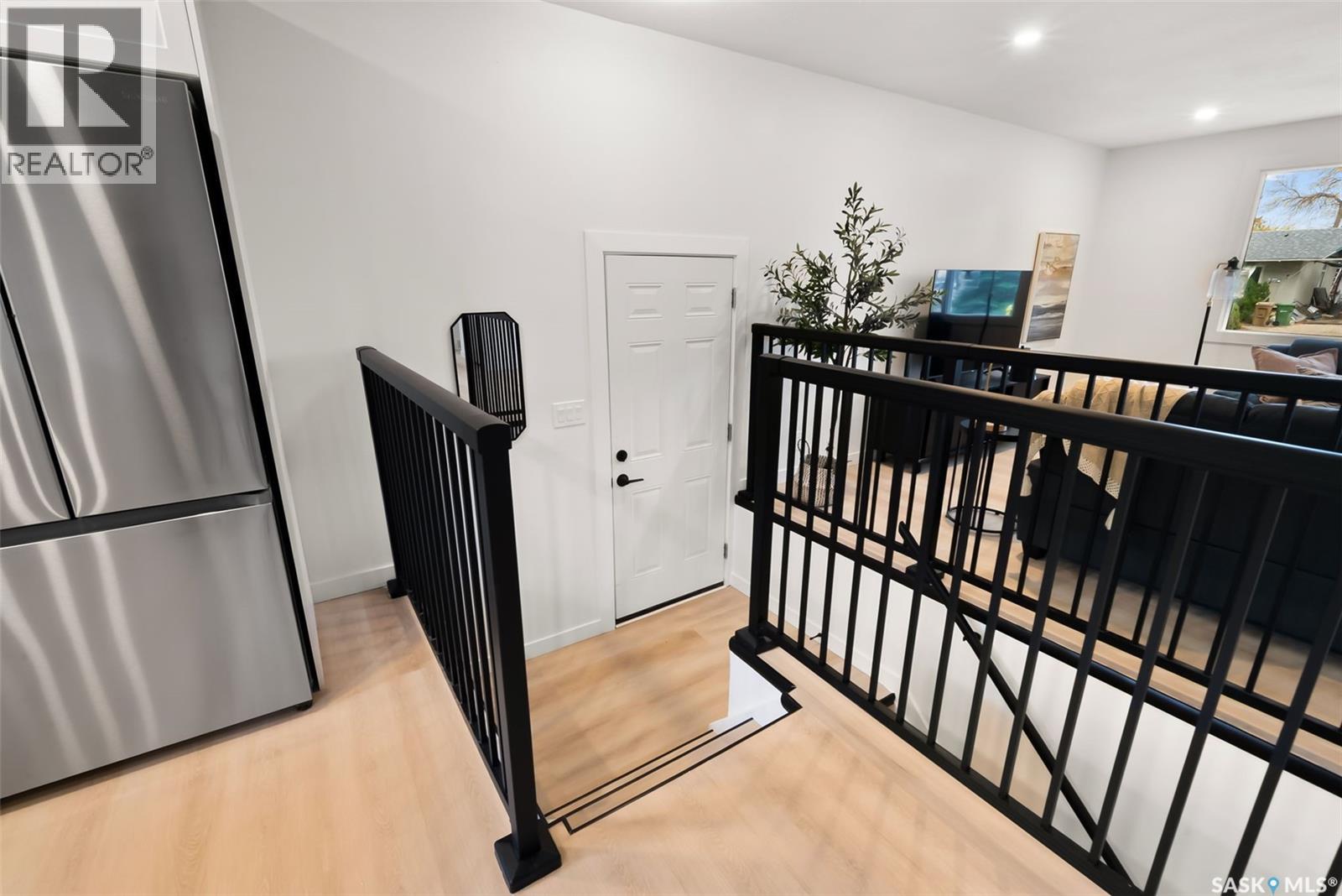 19 Elmview Road, Regina, Saskatchewan  S4R 0B1 - Photo 20 - SK020223