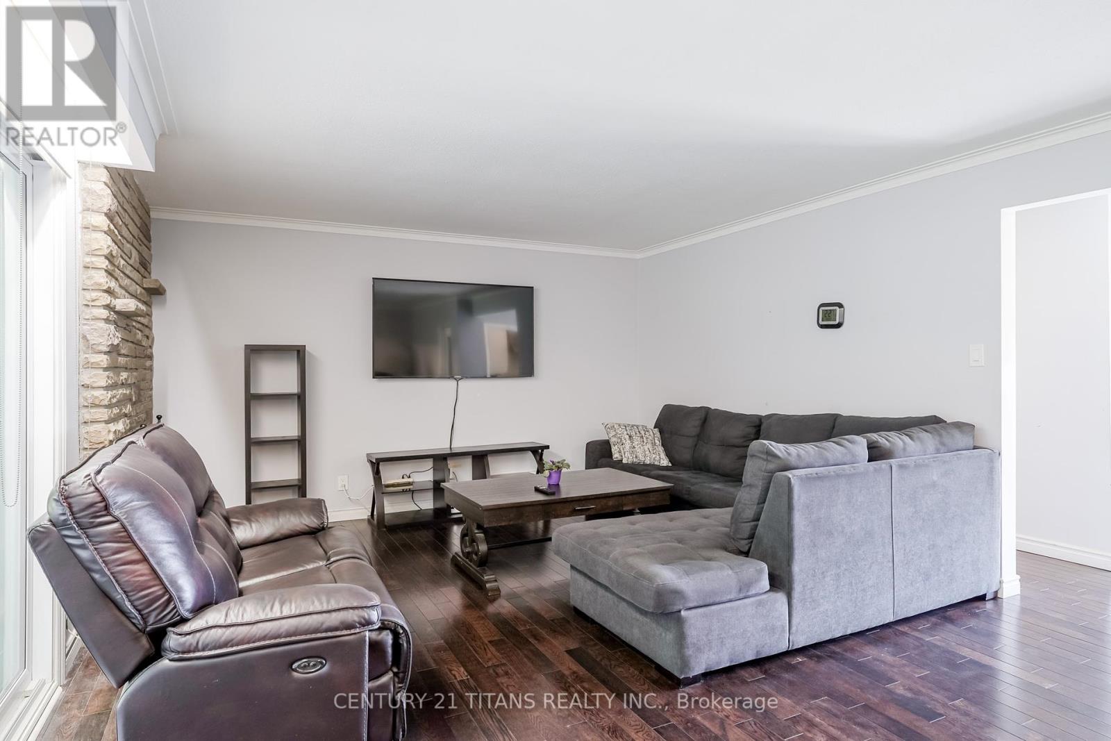 72 Felicity Drive, Toronto (Woburn), Ontario  M1H 1E3 - Photo 6 - E12441966