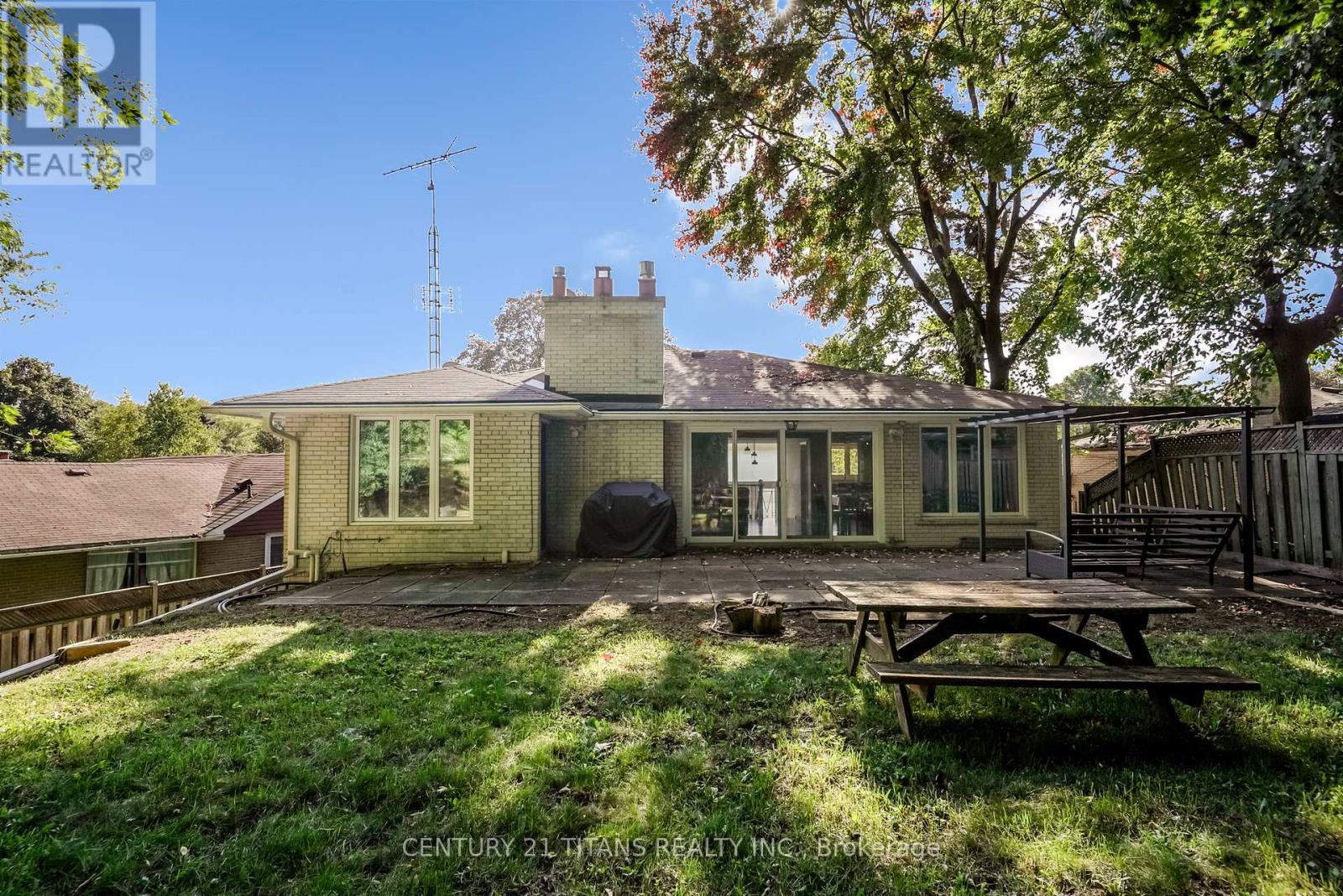 72 Felicity Drive, Toronto (Woburn), Ontario  M1H 1E3 - Photo 45 - E12441966