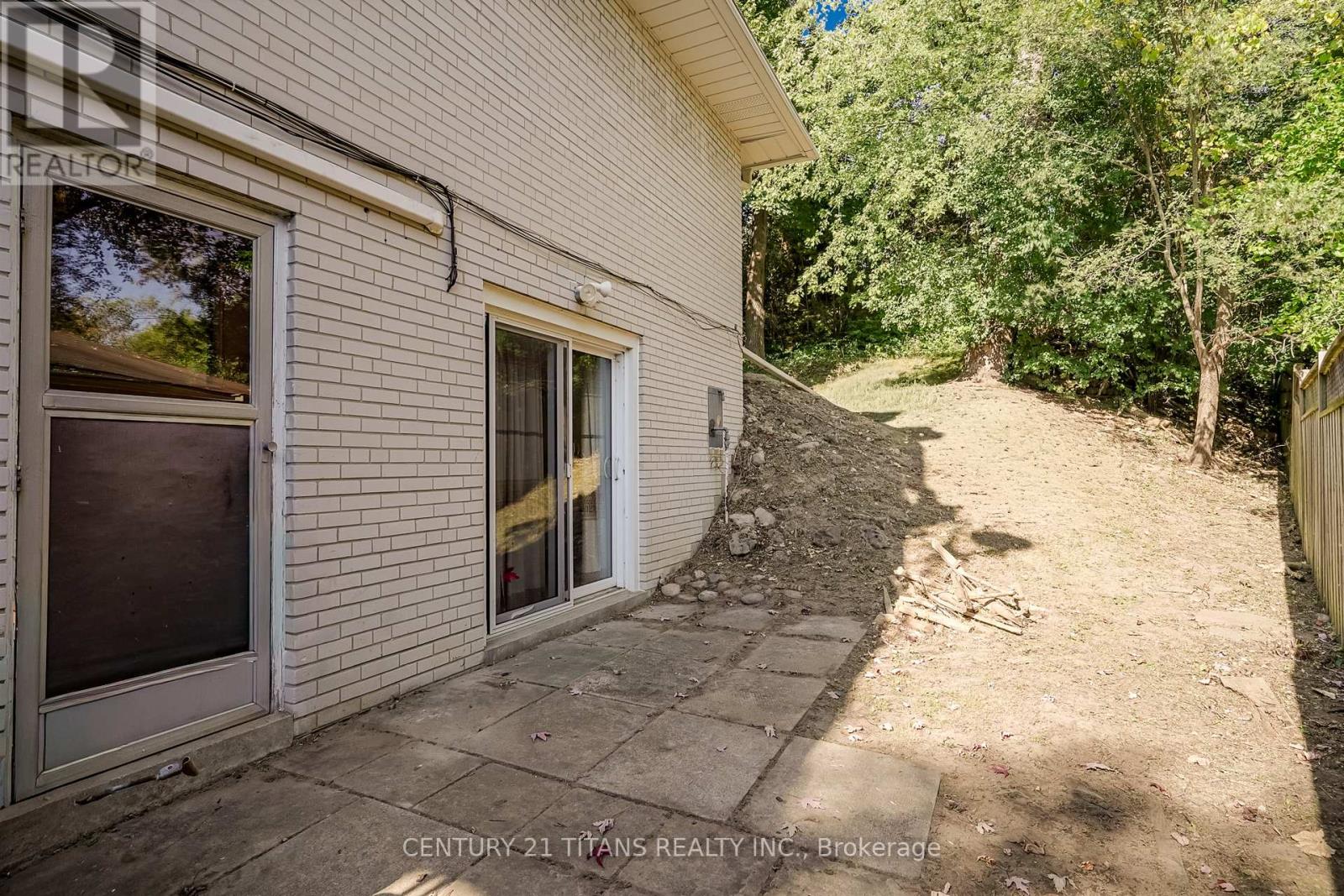 72 Felicity Drive, Toronto (Woburn), Ontario  M1H 1E3 - Photo 43 - E12441966