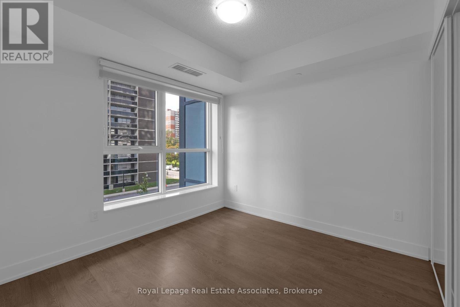 315 - 9 Mabelle Avenue, Toronto, Ontario  M9A 0E1 - Photo 12 - W12395360