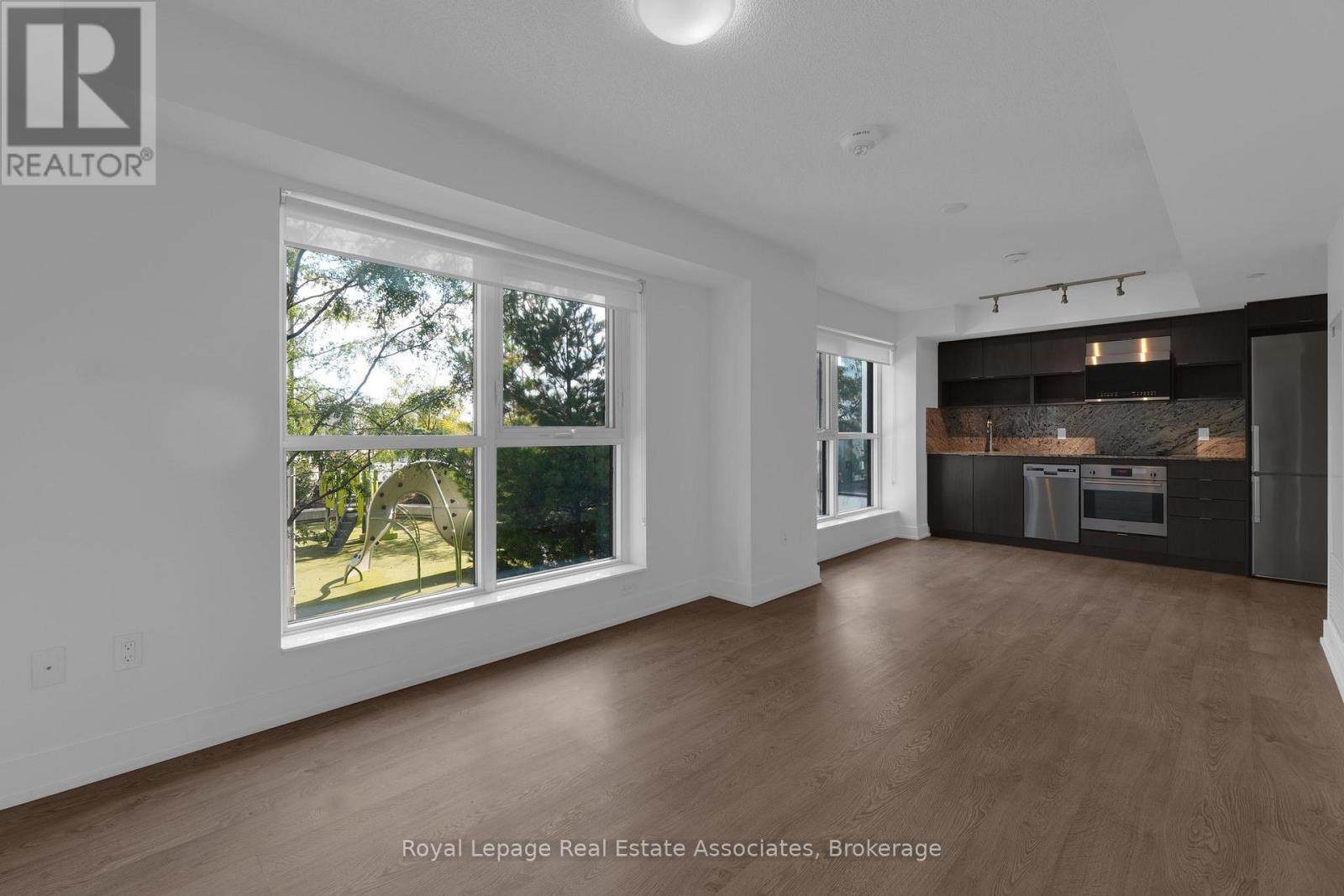 323 - 9 Mabelle Avenue, Toronto, Ontario  M9A 0E1 - Photo 10 - W12404113