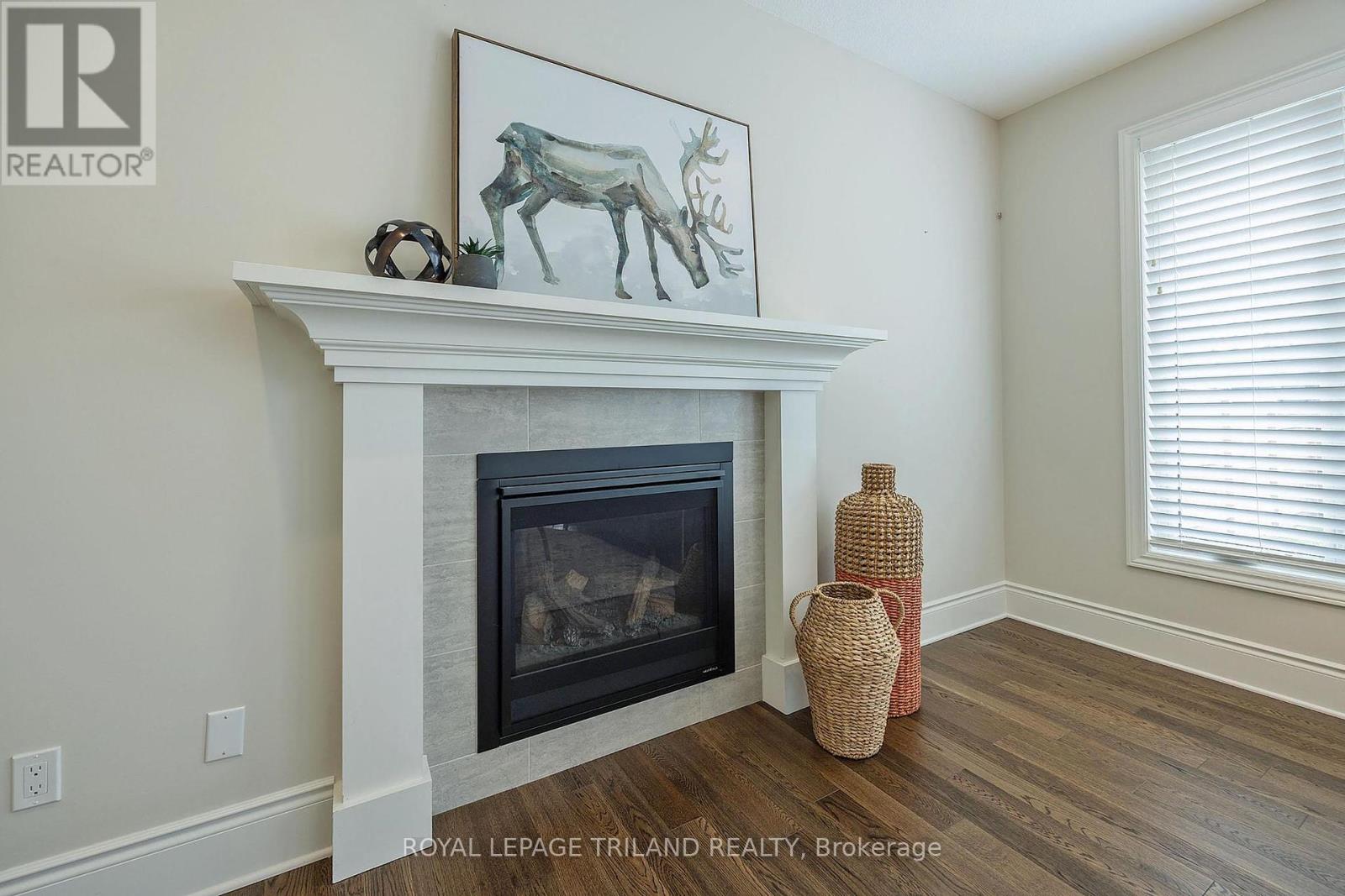 2005 Maddex Way, London North (North B), Ontario  N5X 0M8 - Photo 11 - X12339963
