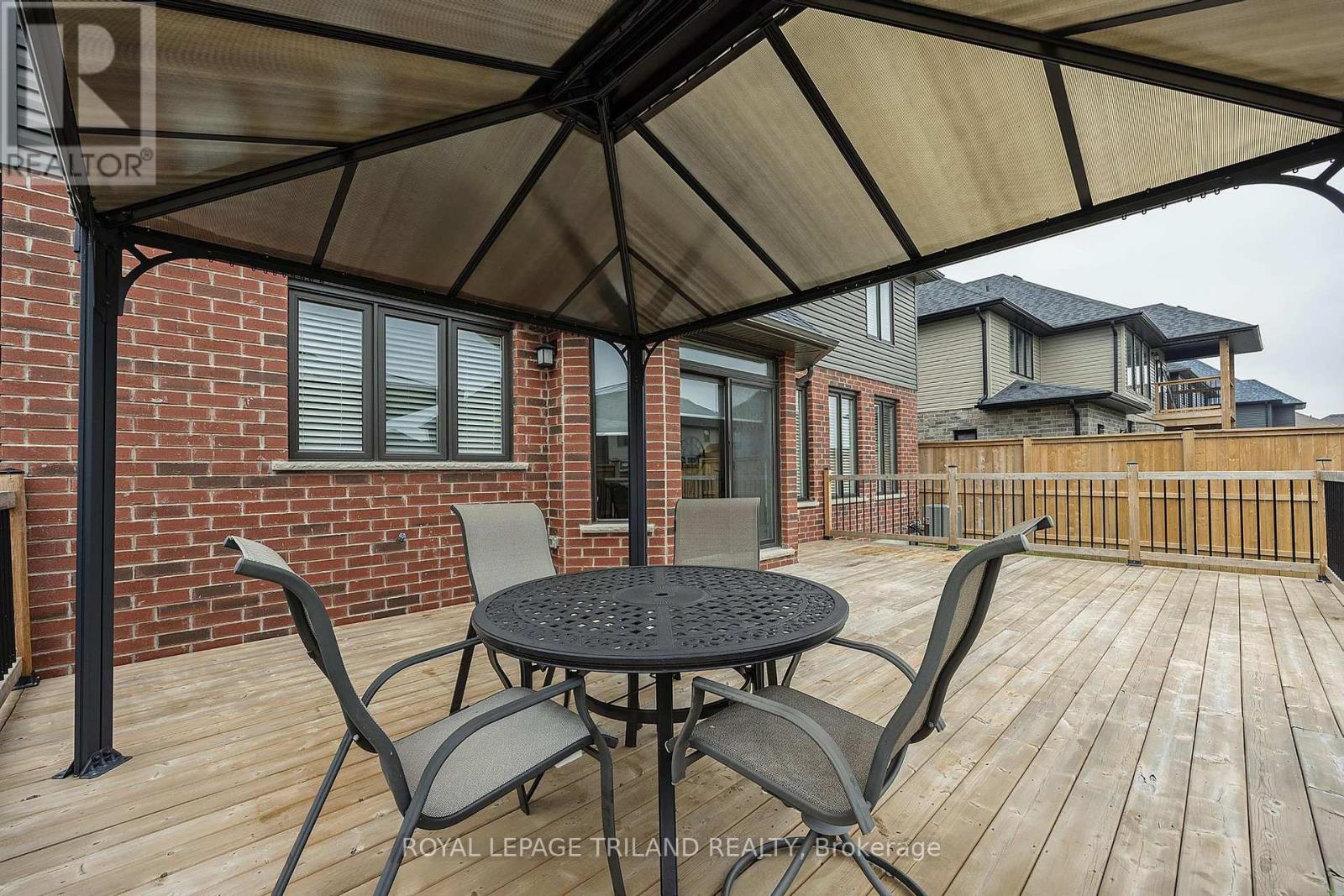 2005 Maddex Way, London North (North B), Ontario  N5X 0M8 - Photo 30 - X12339963