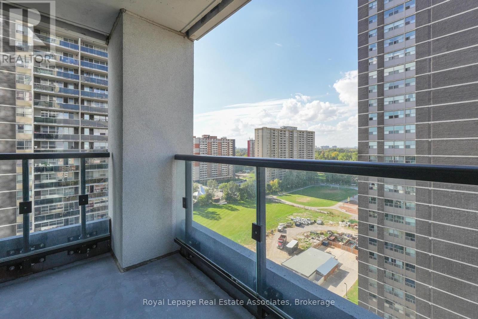 1516 - 9 Mabelle Avenue, Toronto, Ontario  M9A 0E1 - Photo 11 - W12359669