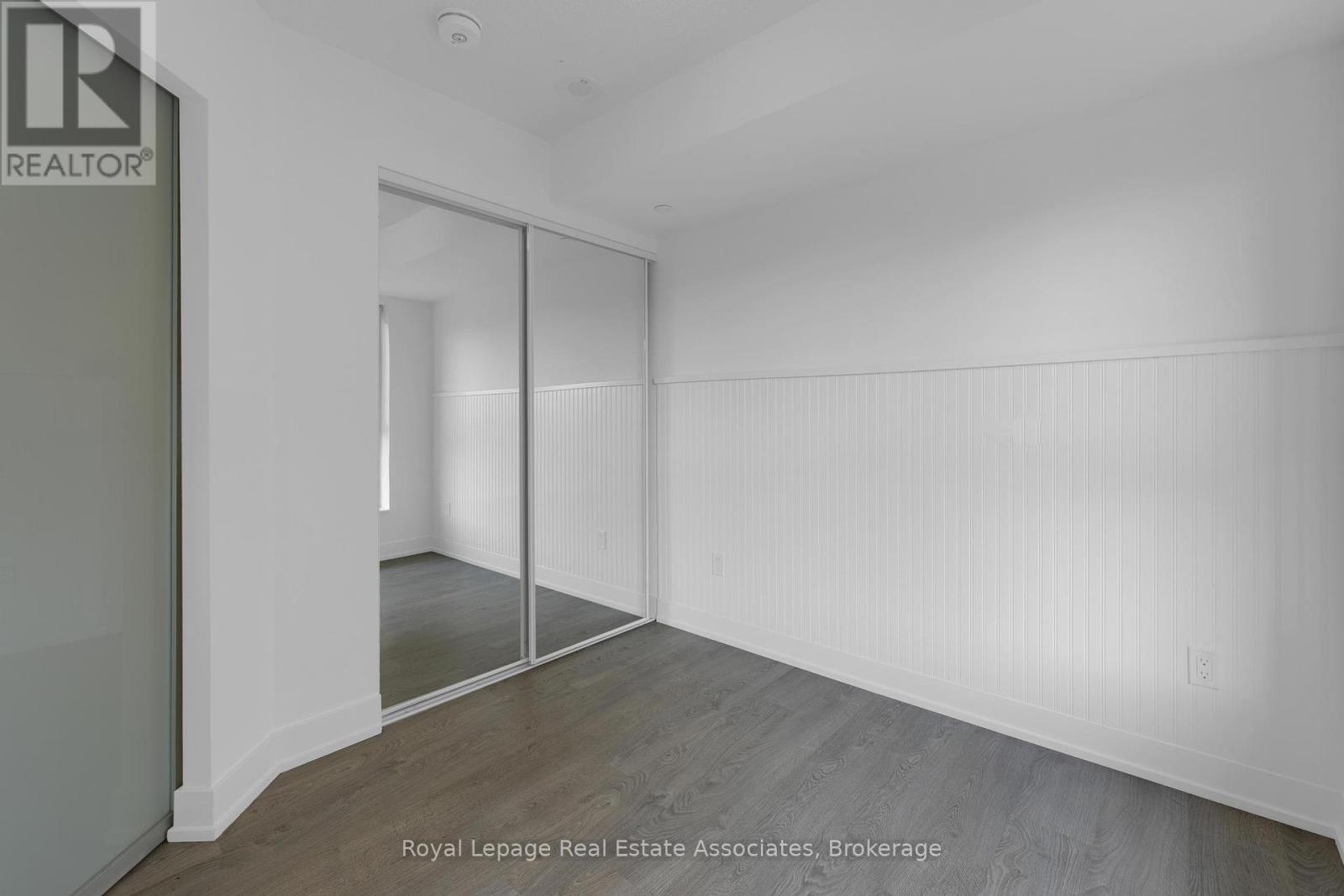 1516 - 9 Mabelle Avenue, Toronto, Ontario  M9A 0E1 - Photo 17 - W12359669