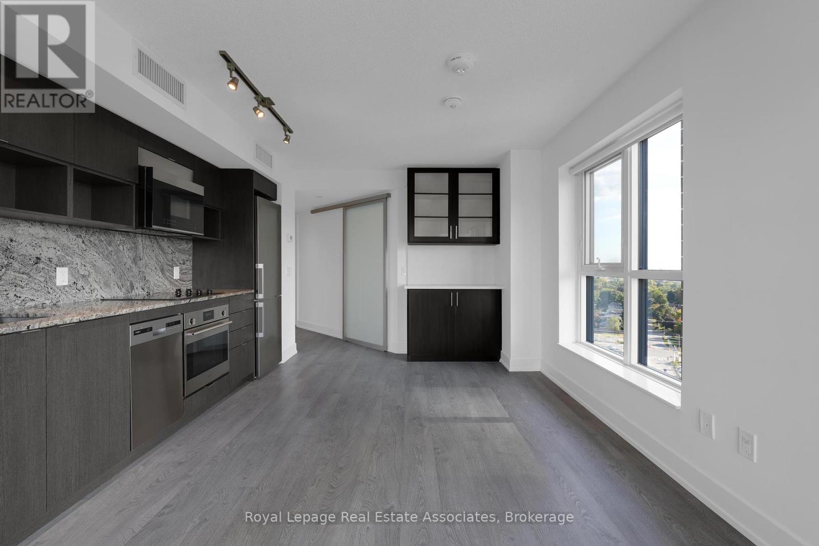 1516 - 9 Mabelle Avenue, Toronto, Ontario  M9A 0E1 - Photo 6 - W12359669