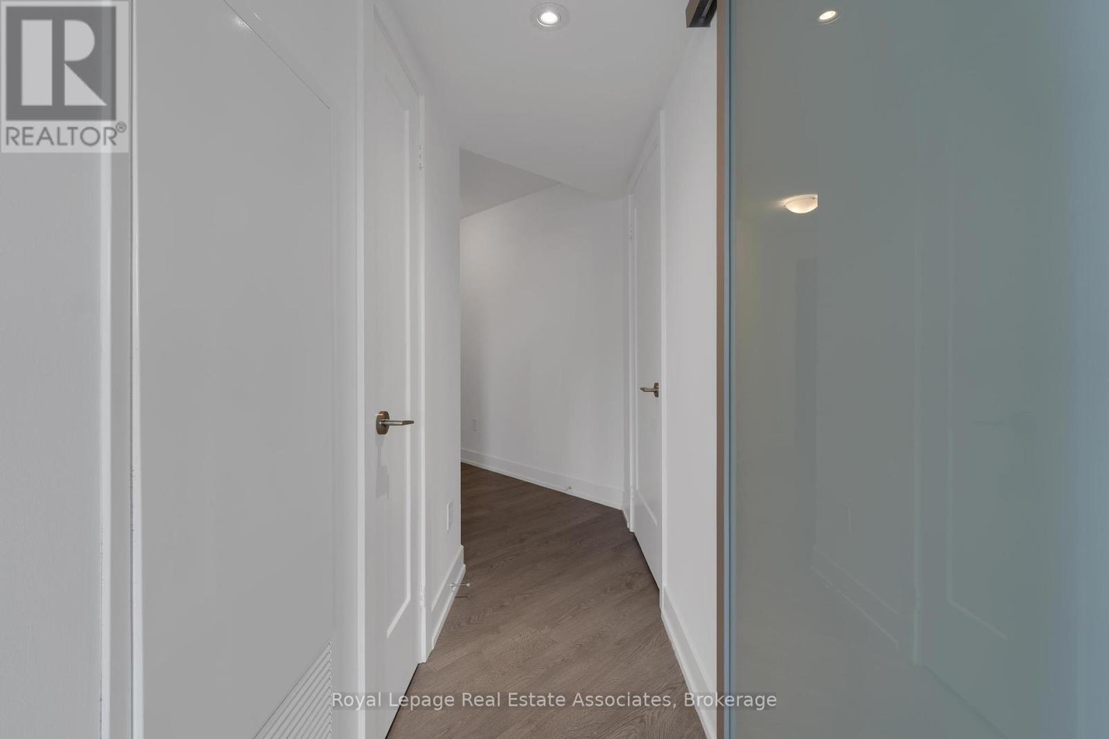 1516 - 9 Mabelle Avenue, Toronto, Ontario  M9A 0E1 - Photo 19 - W12359669