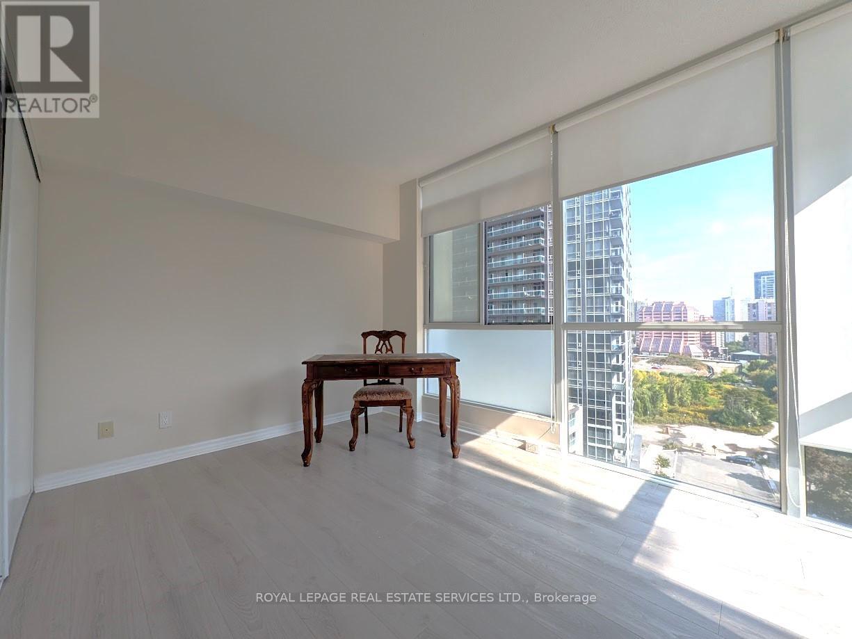 1008 - 225 Webb Drive, Mississauga, Ontario  L5B 4P2 - Photo 17 - W12448678