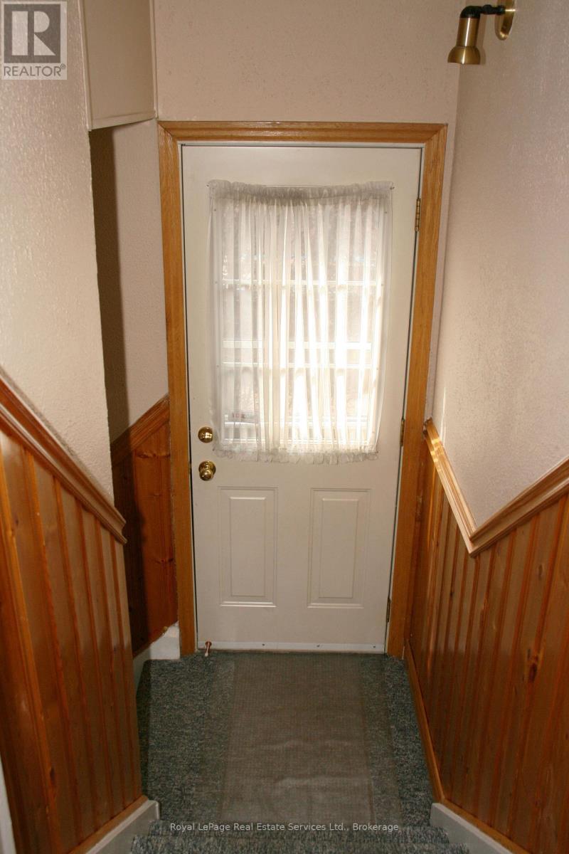 2072 Bridge Road, Oakville, Ontario  L6L 2E9 - Photo 22 - W12188724