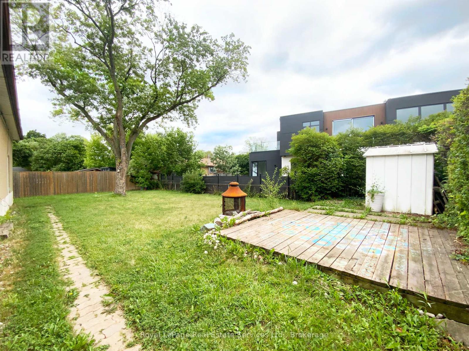2072 Bridge Road, Oakville, Ontario  L6L 2E9 - Photo 7 - W12188724