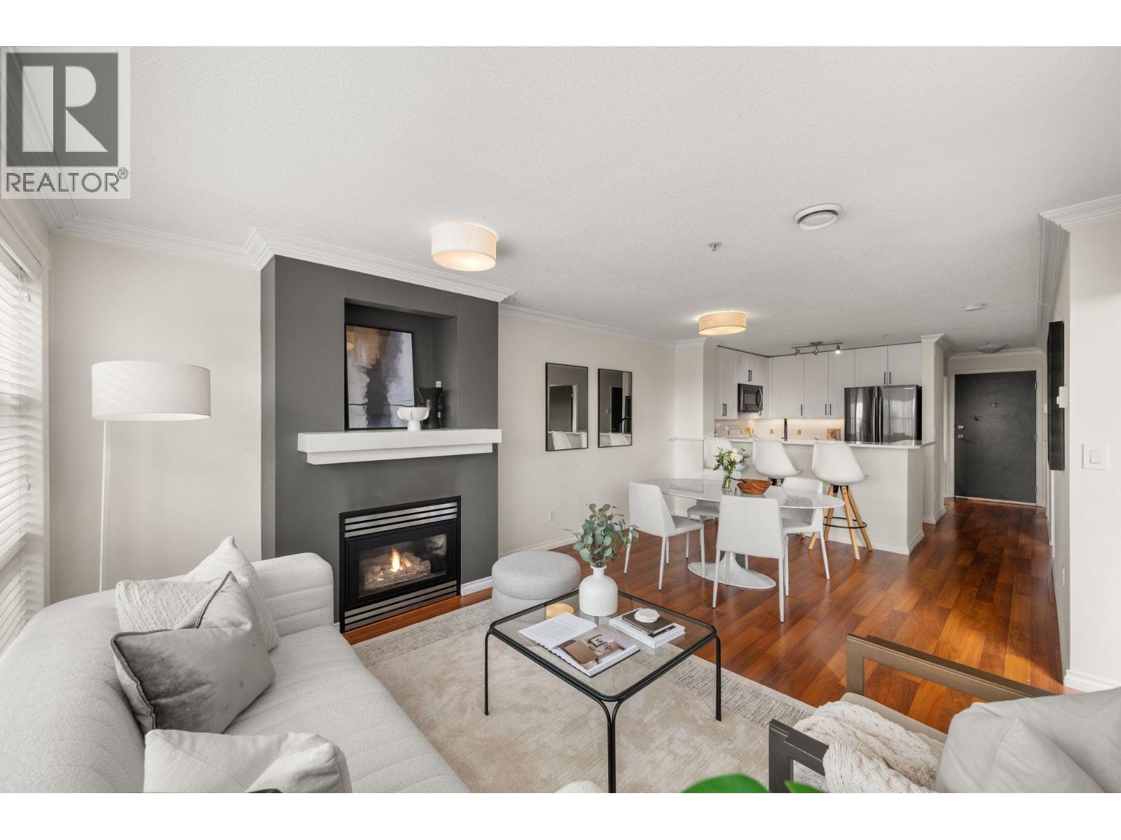 301 124 W 3rd Street, North Vancouver, British Columbia  V7M 1E8 - Photo 12 - R3055894