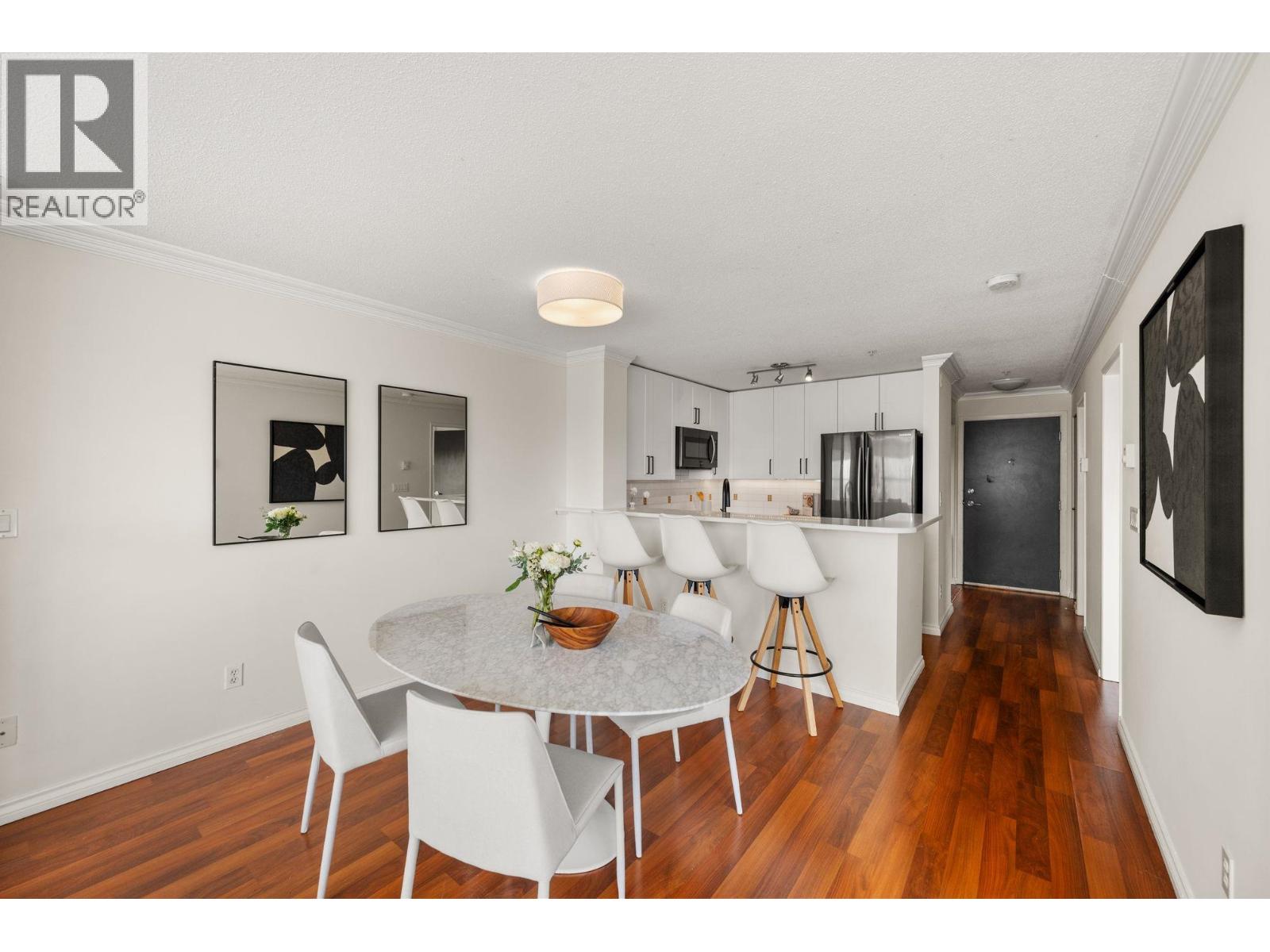 301 124 W 3rd Street, North Vancouver, British Columbia  V7M 1E8 - Photo 13 - R3055894