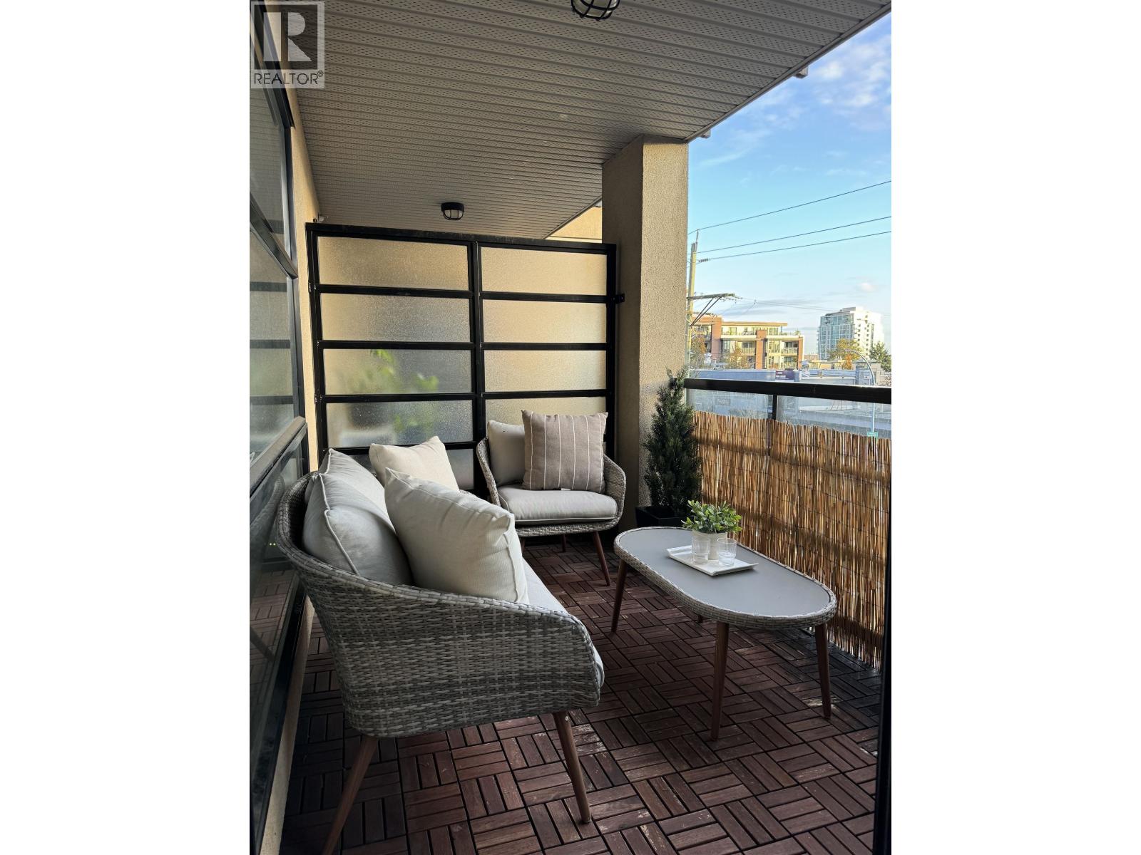 301 124 W 3rd Street, North Vancouver, British Columbia  V7M 1E8 - Photo 8 - R3055894