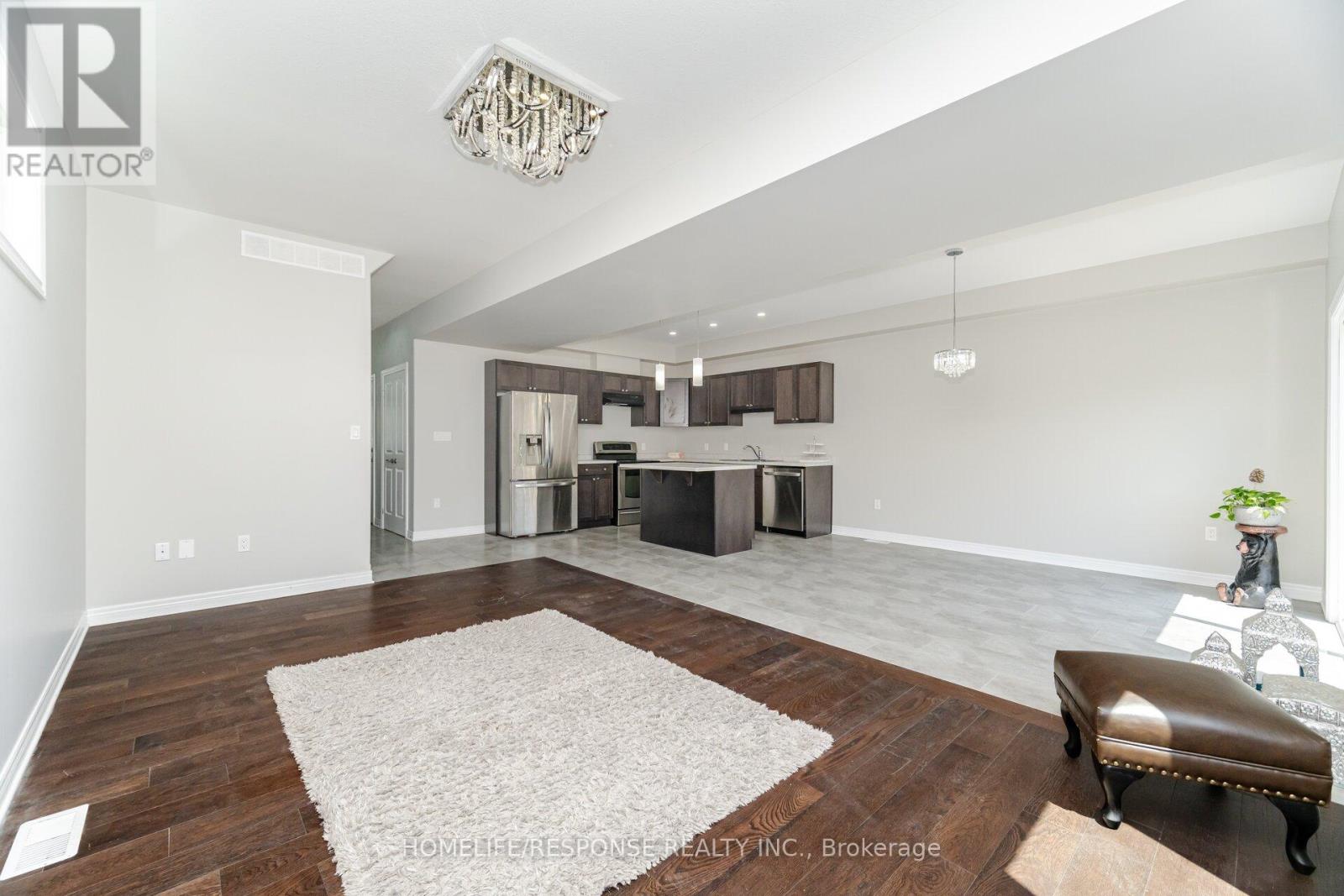 9 Bowman Crescent, Thorold, Ontario  L2V 0G3 - Photo 14 - X12316167