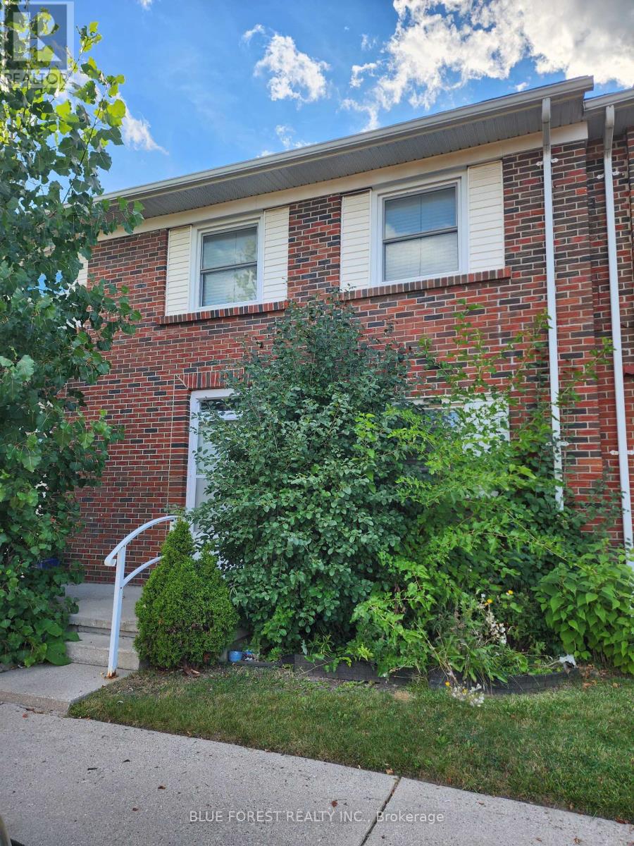 5 - 1128 Southdale Road E, London South (South S), Ontario  N6E 1B2 - Photo 1 - X12449408