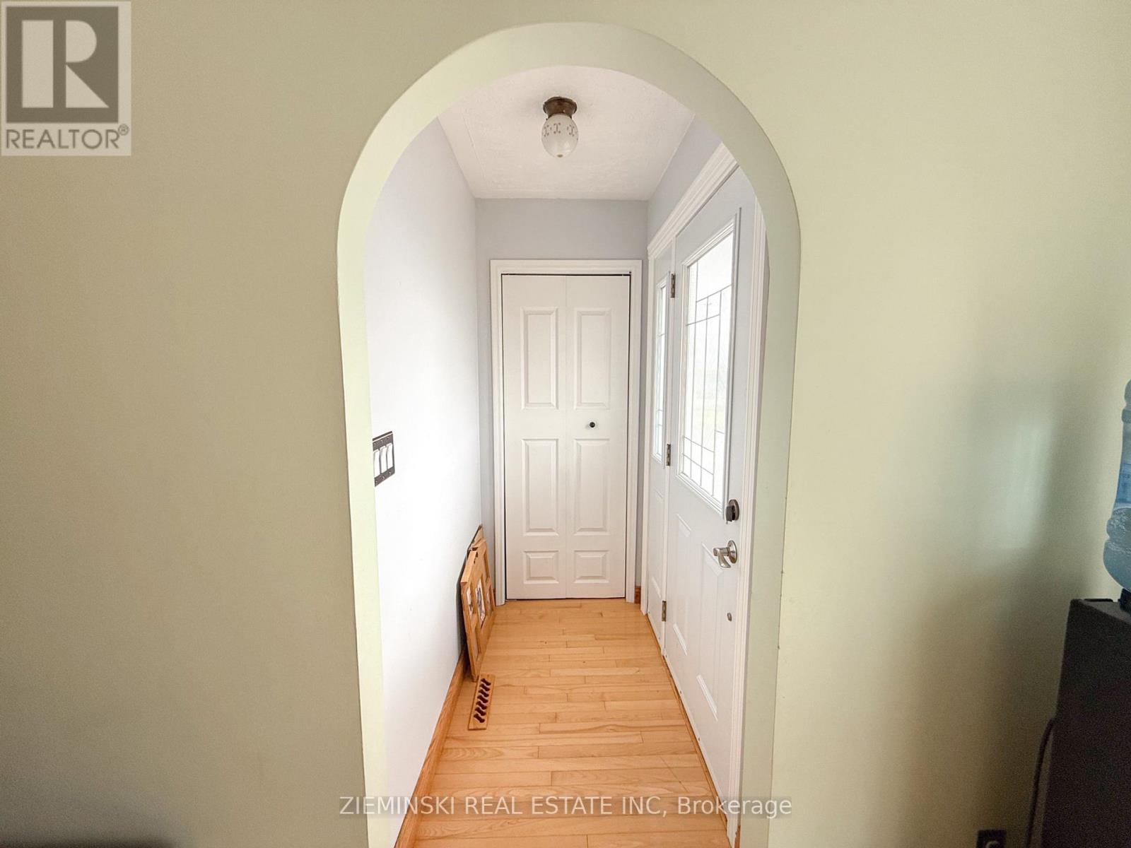 58 Marion Street, Iroquois Falls, Ontario  P0K 1G0 - Photo 2 - T12449420