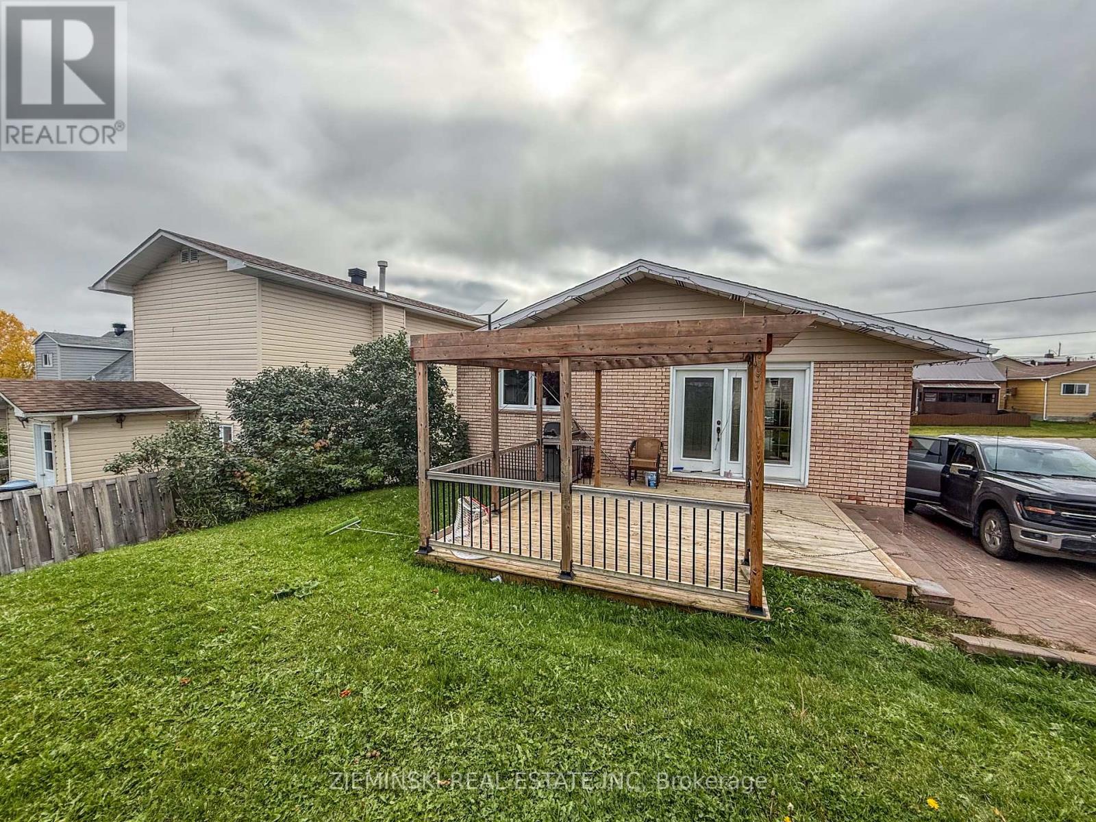 58 Marion Street, Iroquois Falls, Ontario  P0K 1G0 - Photo 30 - T12449420