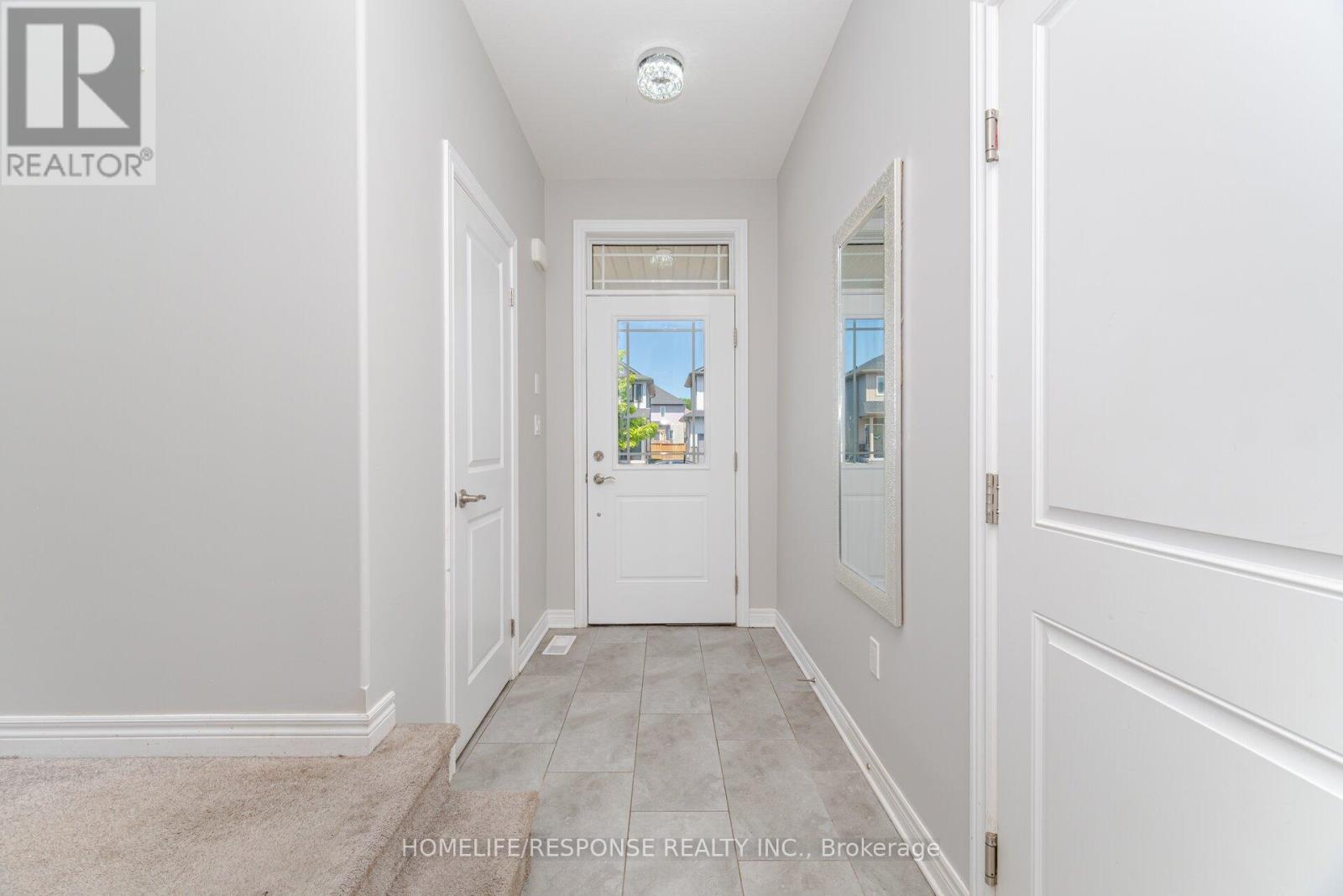 9 Bowman Crescent, Thorold, Ontario  L2V 0G3 - Photo 8 - X12316167