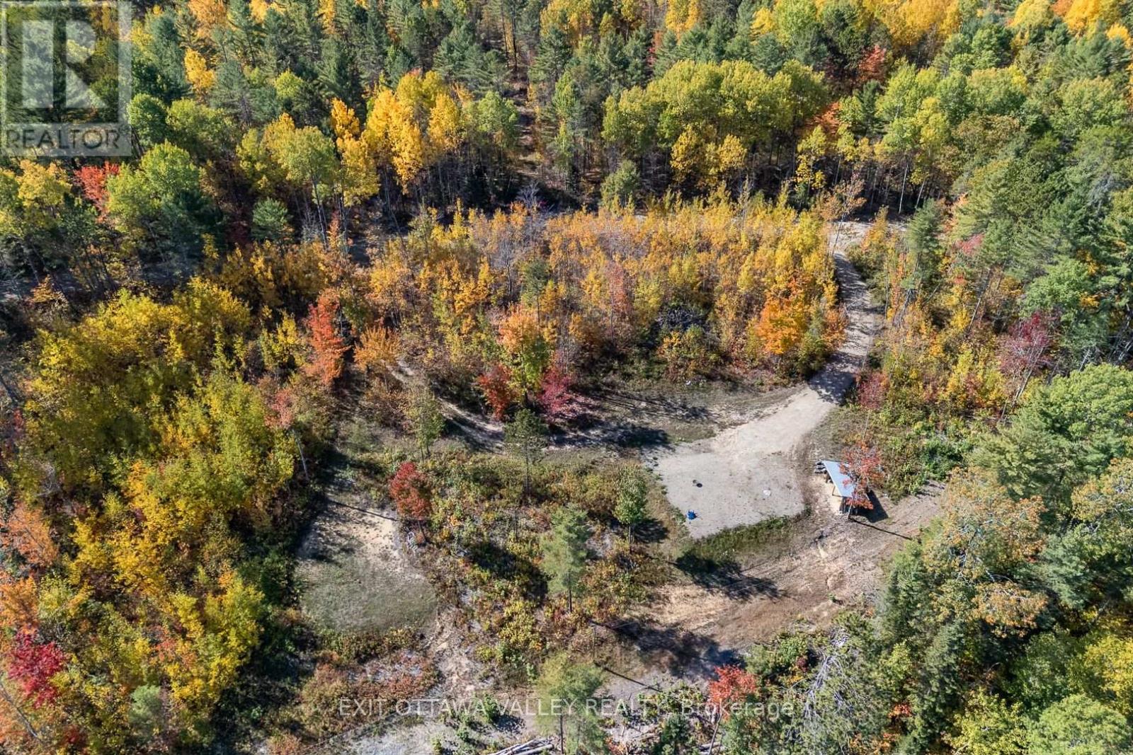 274 Mcanulty Road, Deep River, Ontario  K0J 1P0 - Photo 9 - X12449349