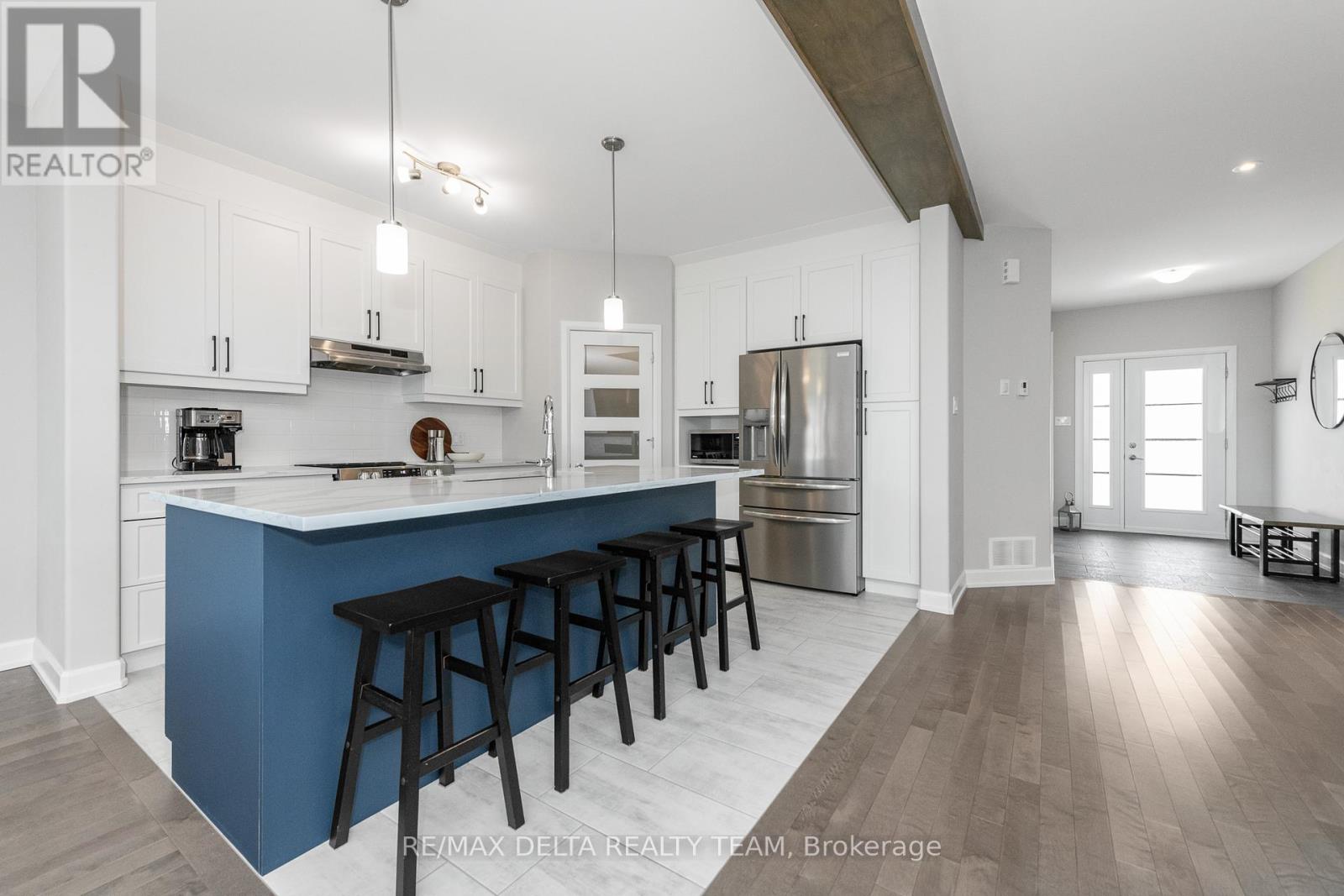 688 Geneva Crescent, Russell, Ontario  K0A 1W0 - Photo 10 - X12449379