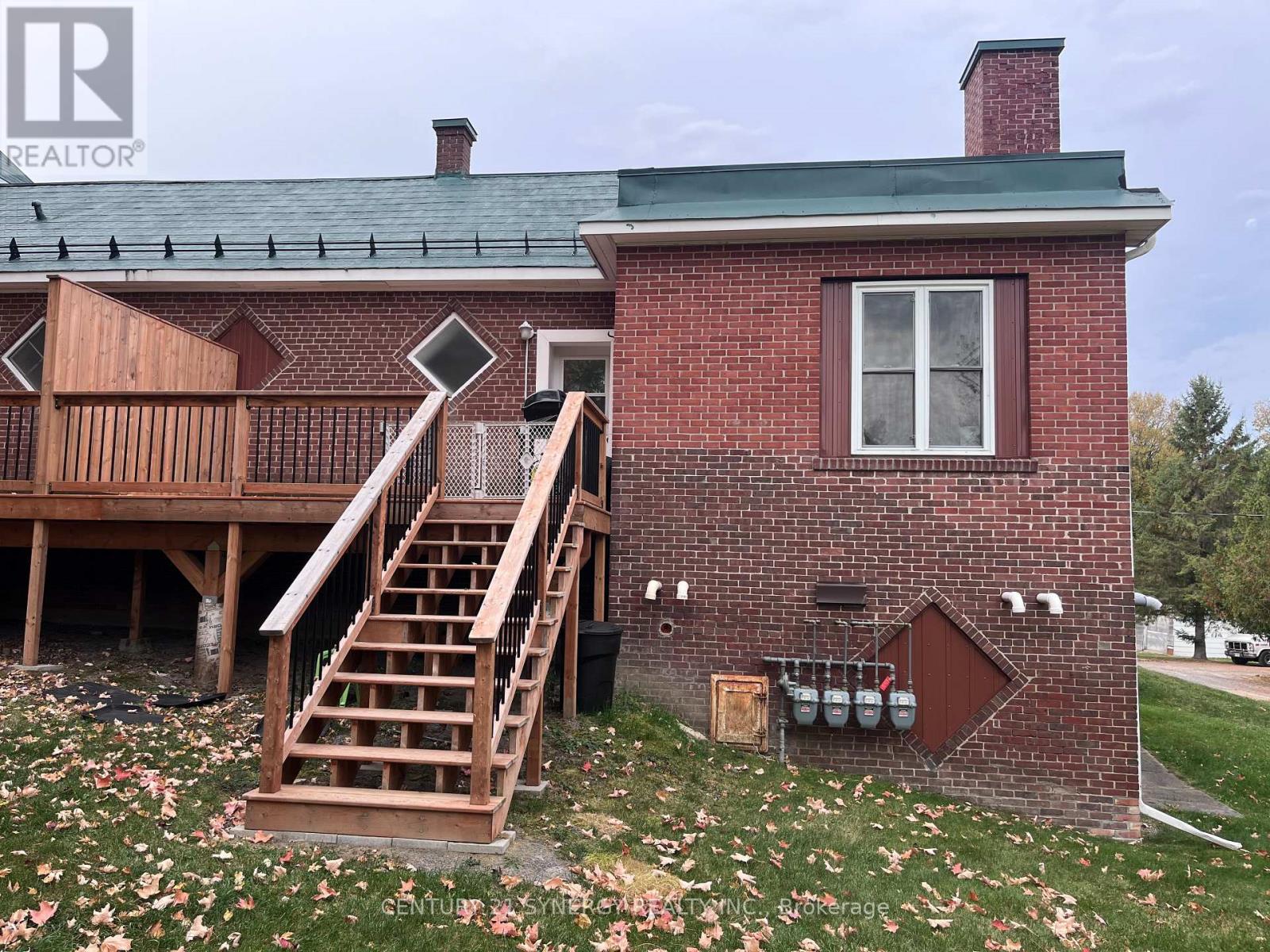180 River Road, Mcnab/braeside, Ontario  K7S 1R4 - Photo 10 - X12449395
