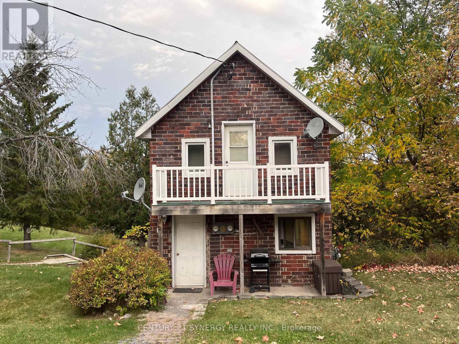 180 River Road, Mcnab/braeside, Ontario  K7S 1R4 - Photo 11 - X12449395