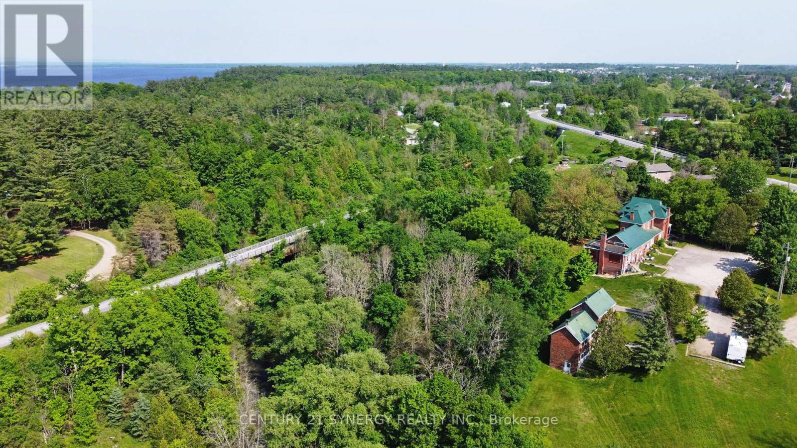180 River Road, Mcnab/braeside, Ontario  K7S 1R4 - Photo 2 - X12449395