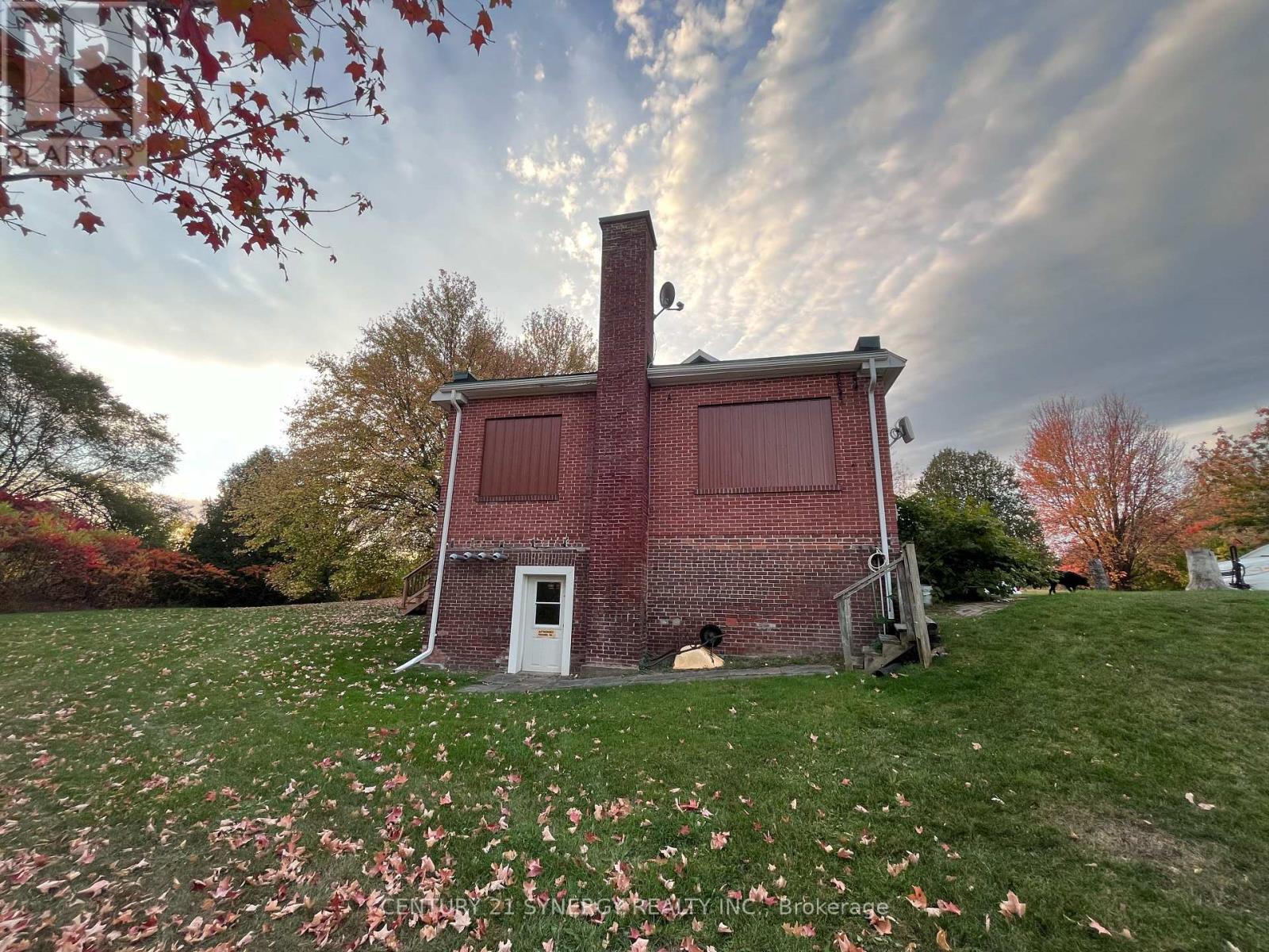 180 River Road, Mcnab/braeside, Ontario  K7S 1R4 - Photo 7 - X12449395