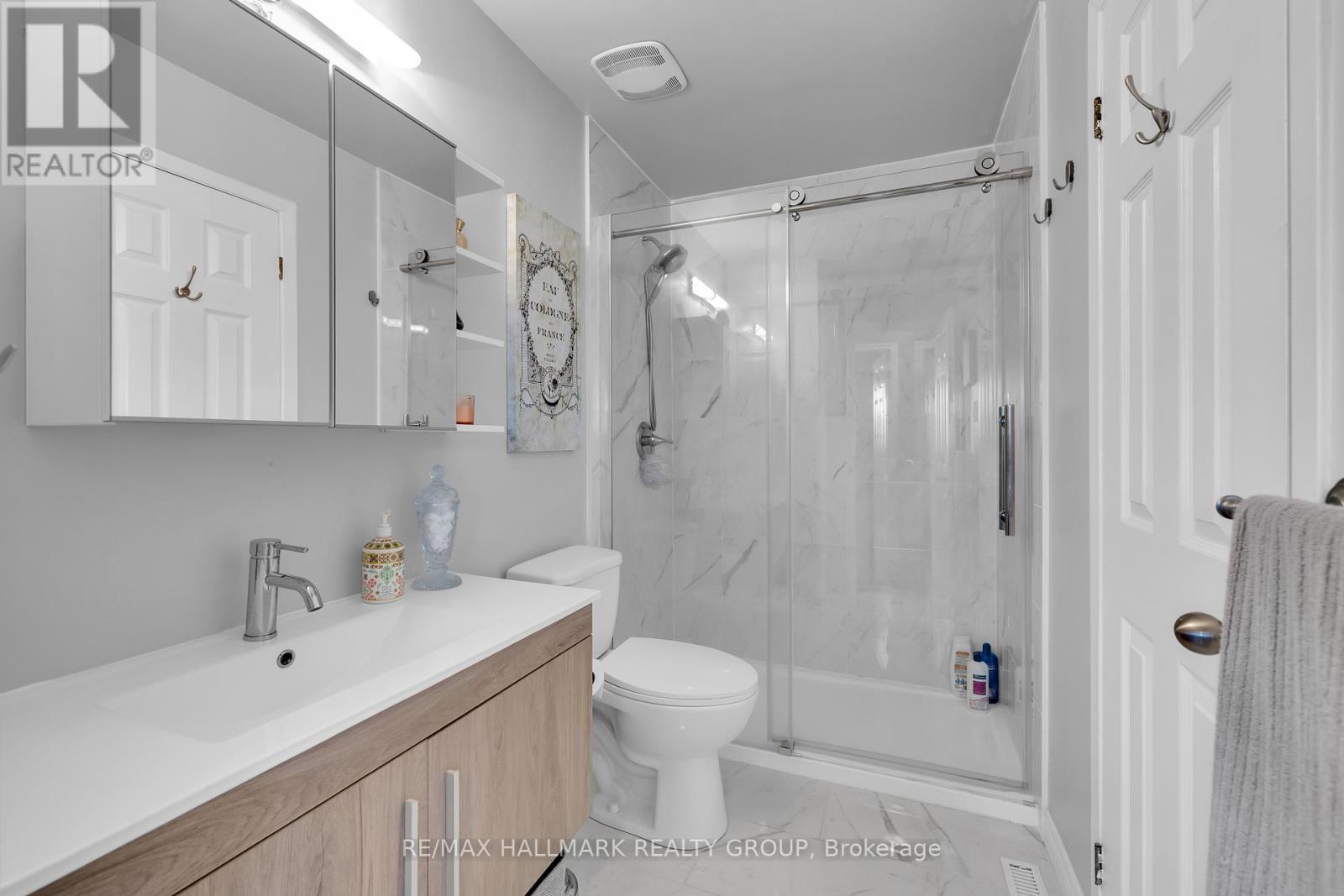 34 Menard Street, Russell, Ontario  K0A 1W0 - Photo 14 - X12449439
