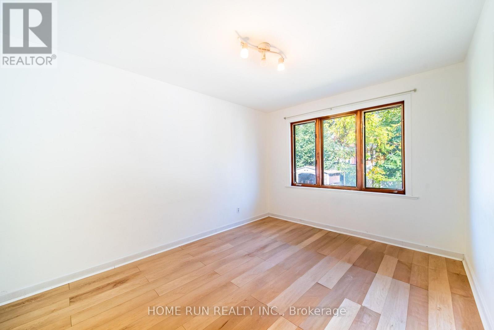 533 Browning Avenue, Ottawa, Ontario  K1G 0T3 - Photo 16 - X12449444