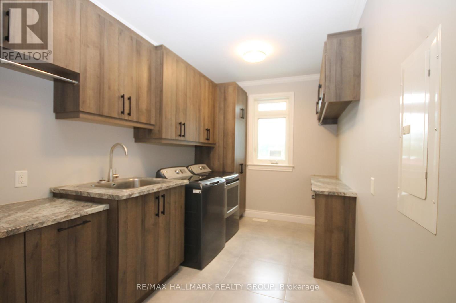 4 Mineview Road, Whitewater Region, Ontario  K0J 1Y0 - Photo 14 - X12449448