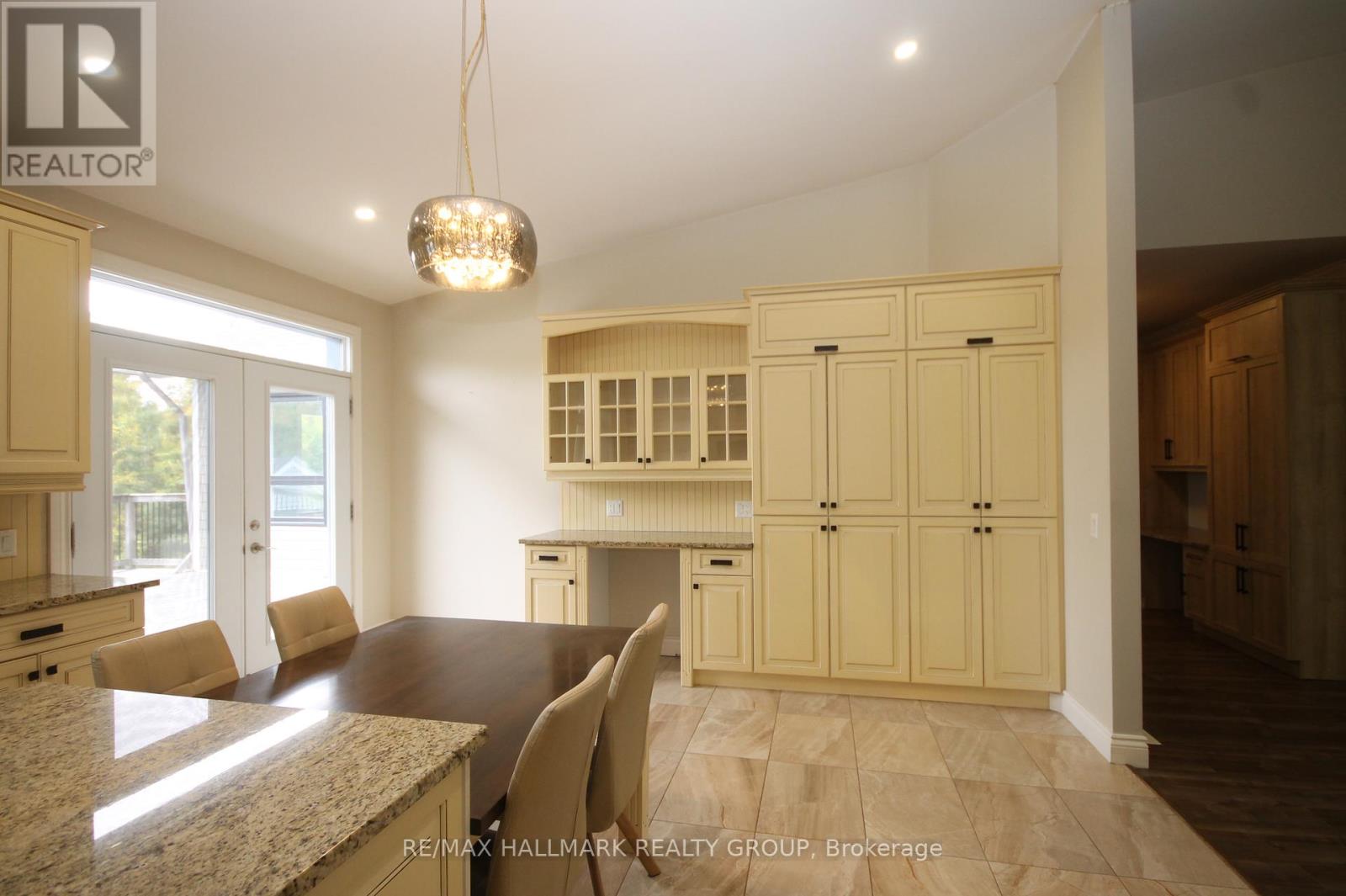 4 Mineview Road, Whitewater Region, Ontario  K0J 1Y0 - Photo 2 - X12449448