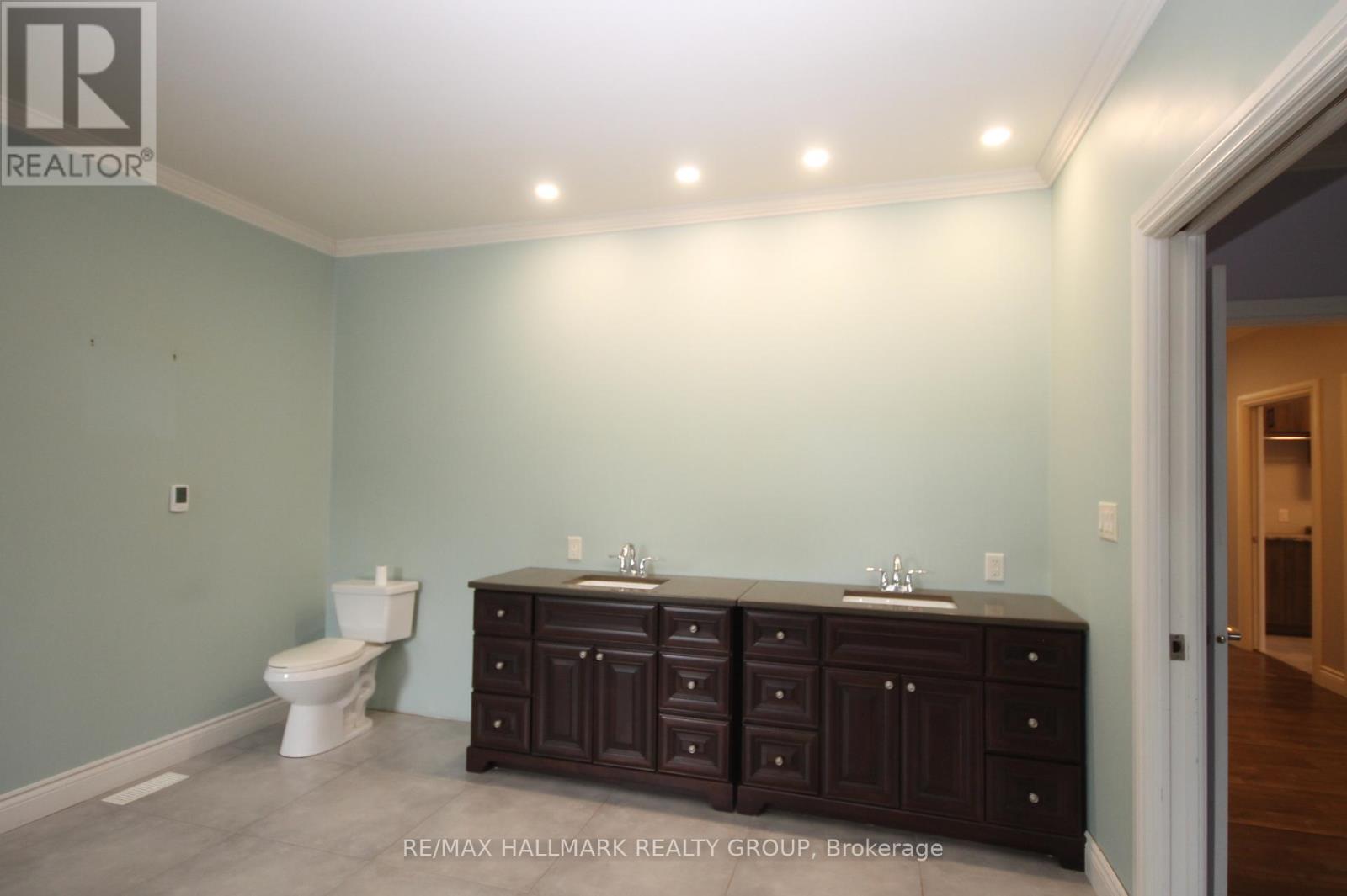 4 Mineview Road, Whitewater Region, Ontario  K0J 1Y0 - Photo 20 - X12449448
