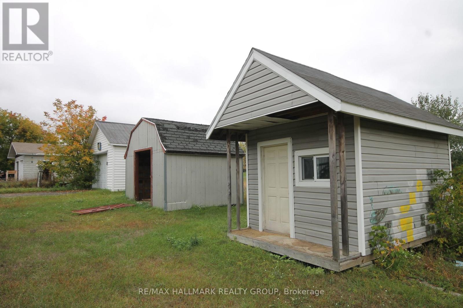 4 Mineview Road, Whitewater Region, Ontario  K0J 1Y0 - Photo 43 - X12449448