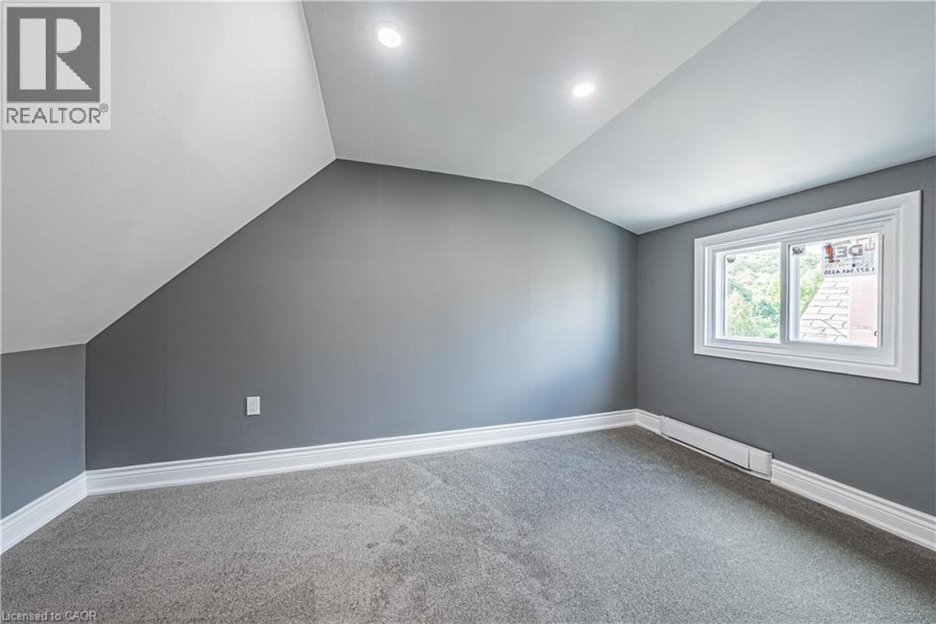 354 Cumberland Avenue, Hamilton, Ontario  L8M 2A2 - Photo 30 - 40777125