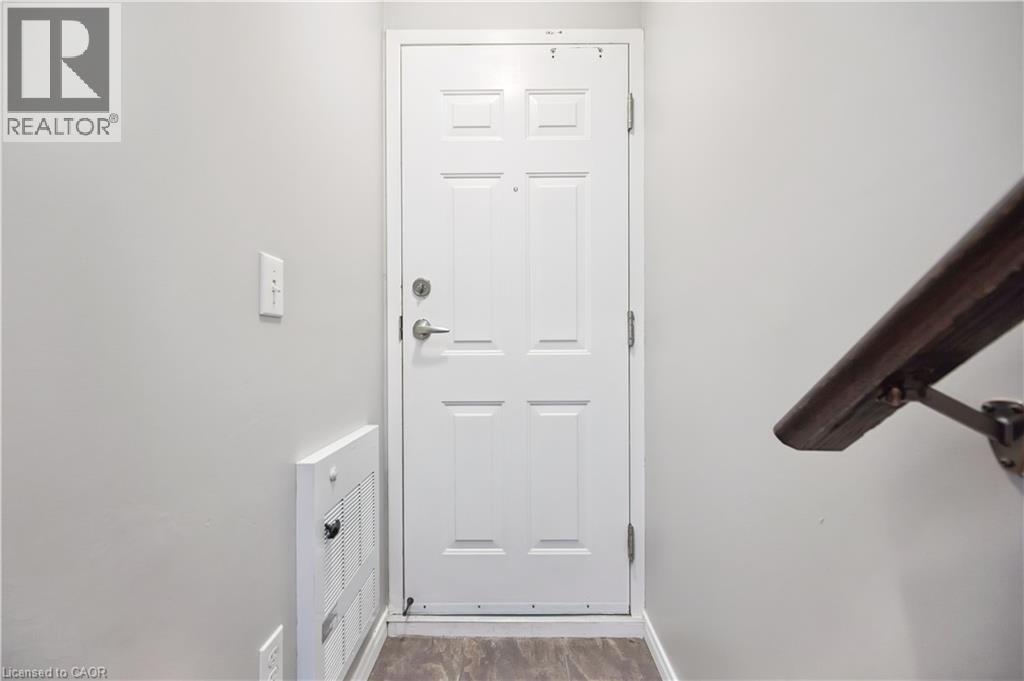 35 Mountford Drive Unit# 22, Guelph, Ontario  N1E 0G6 - Photo 7 - 40777054