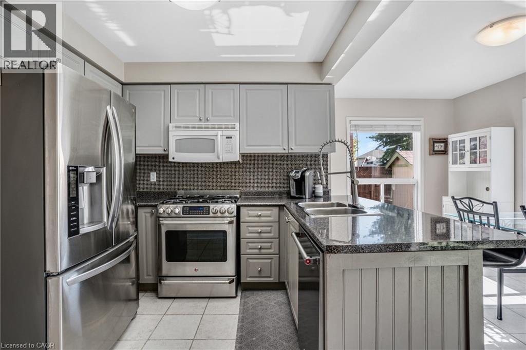 795 Saginaw Parkway, Cambridge, Ontario  N1T 1R3 - Photo 11 - 40776569