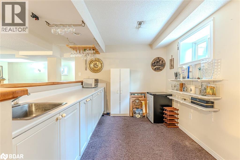 29 Silver Birch Avenue, Wasaga Beach, Ontario  L9Z 1B7 - Photo 15 - 40776601