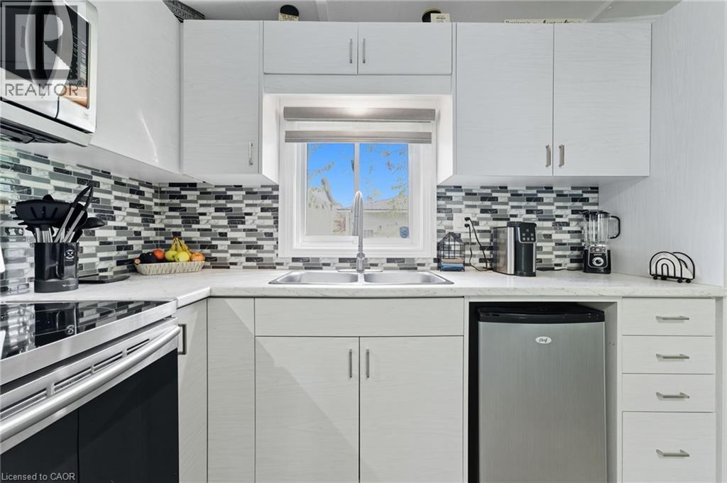 673 Brant Waterloo Road Unit# 518, Ayr, Ontario  N0B 1E0 - Photo 8 - 40774994