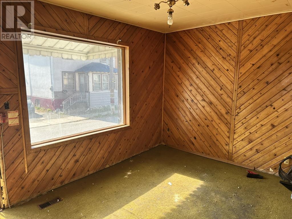 242 Ambrose Street, Thunder Bay, Ontario  P7B 1L4 - Photo 7 - TB253163