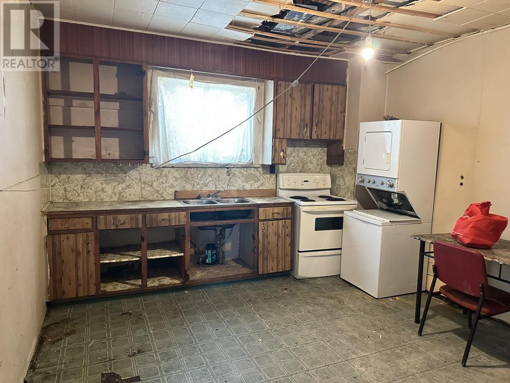 242 Ambrose Street, Thunder Bay, Ontario  P7B 1L4 - Photo 9 - TB253163