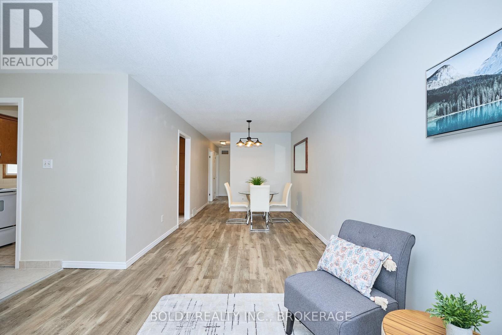19 Colborne Street, Thorold, Ontario  L2V 3P8 - Photo 13 - X12449385