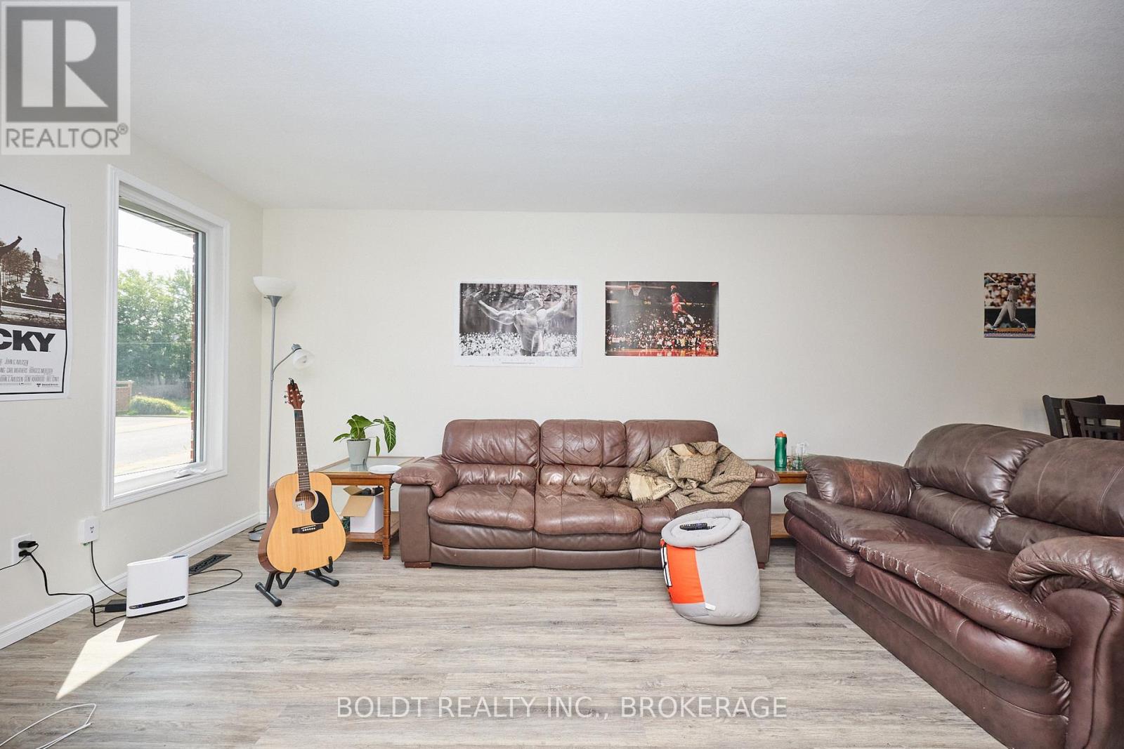 17-19 Colborne Street, Thorold, Ontario  L2V 3P8 - Photo 23 - X12449388