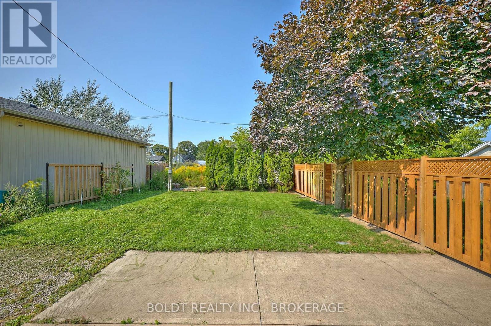 17-19 Colborne Street, Thorold, Ontario  L2V 3P8 - Photo 34 - X12449388
