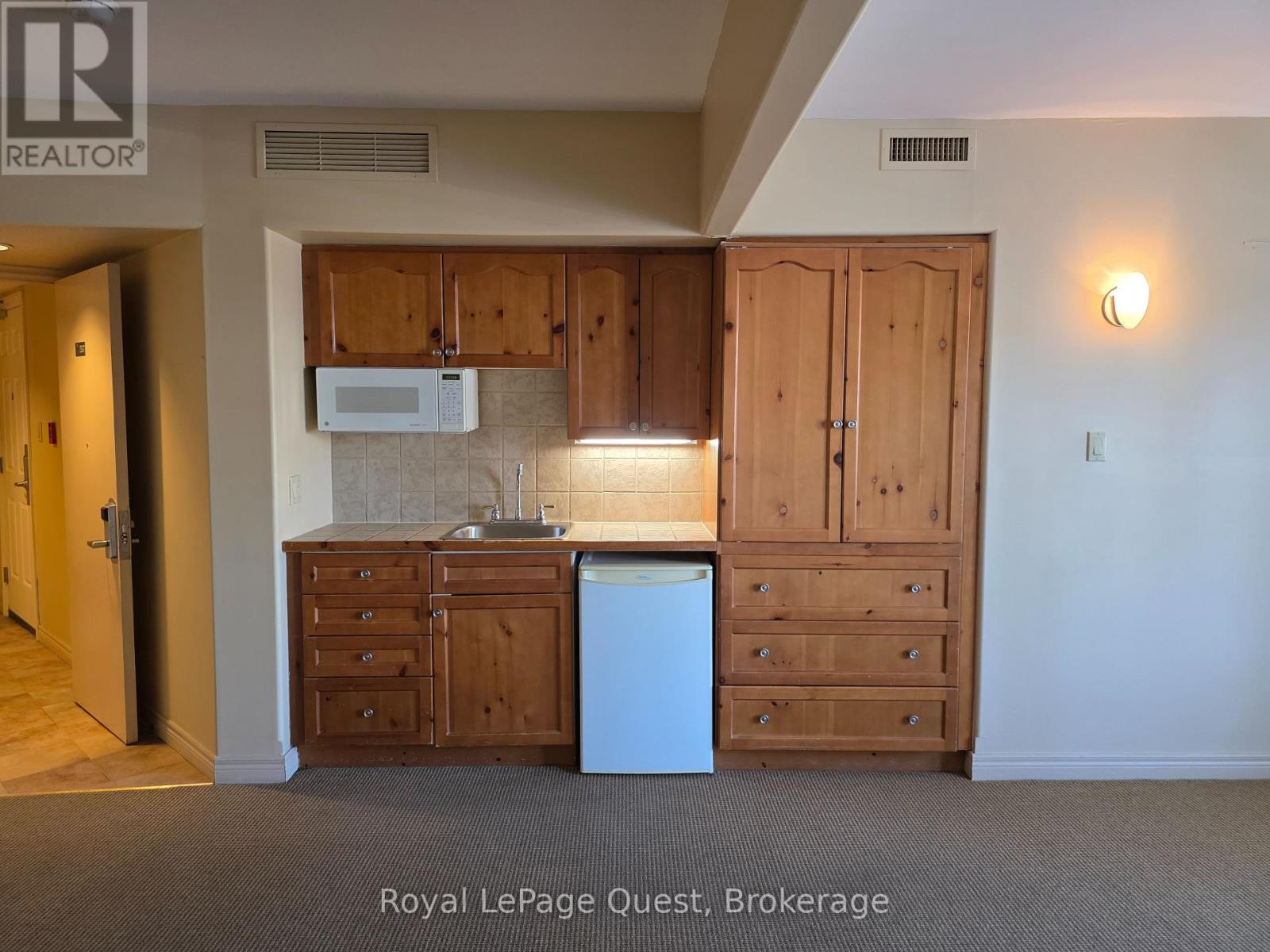 2316 - 90 Highland Drive, Oro-Medonte (Horseshoe Valley), Ontario  L0L 2L0 - Photo 7 - S12449356